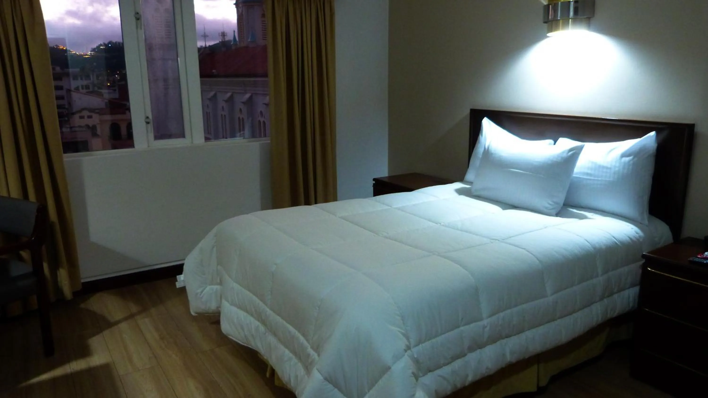 Photo of the whole room, Bed in Hotel El Conquistador