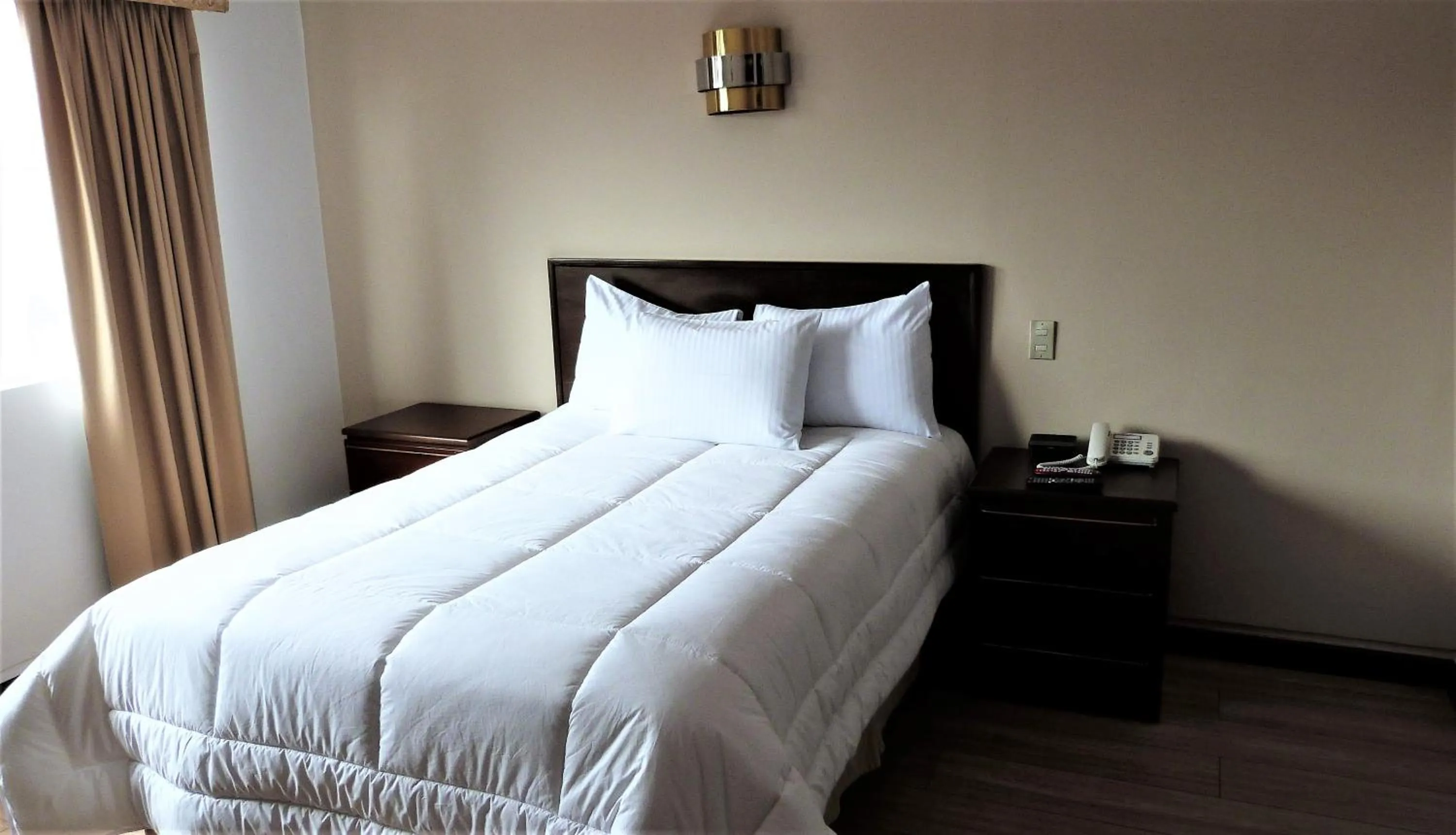 Photo of the whole room, Bed in Hotel El Conquistador