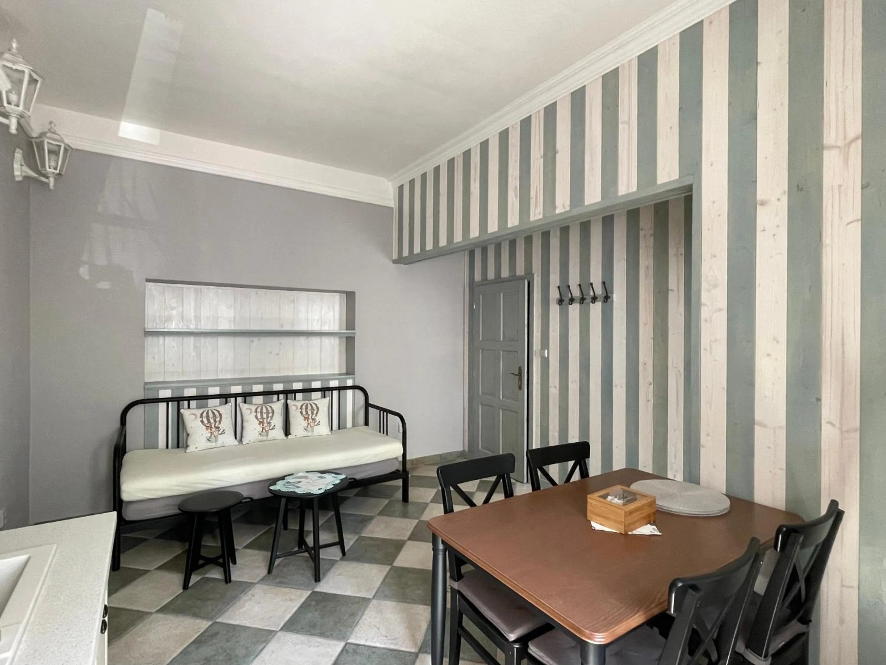 Living room, Bed in Pension Amadeus & Apartments