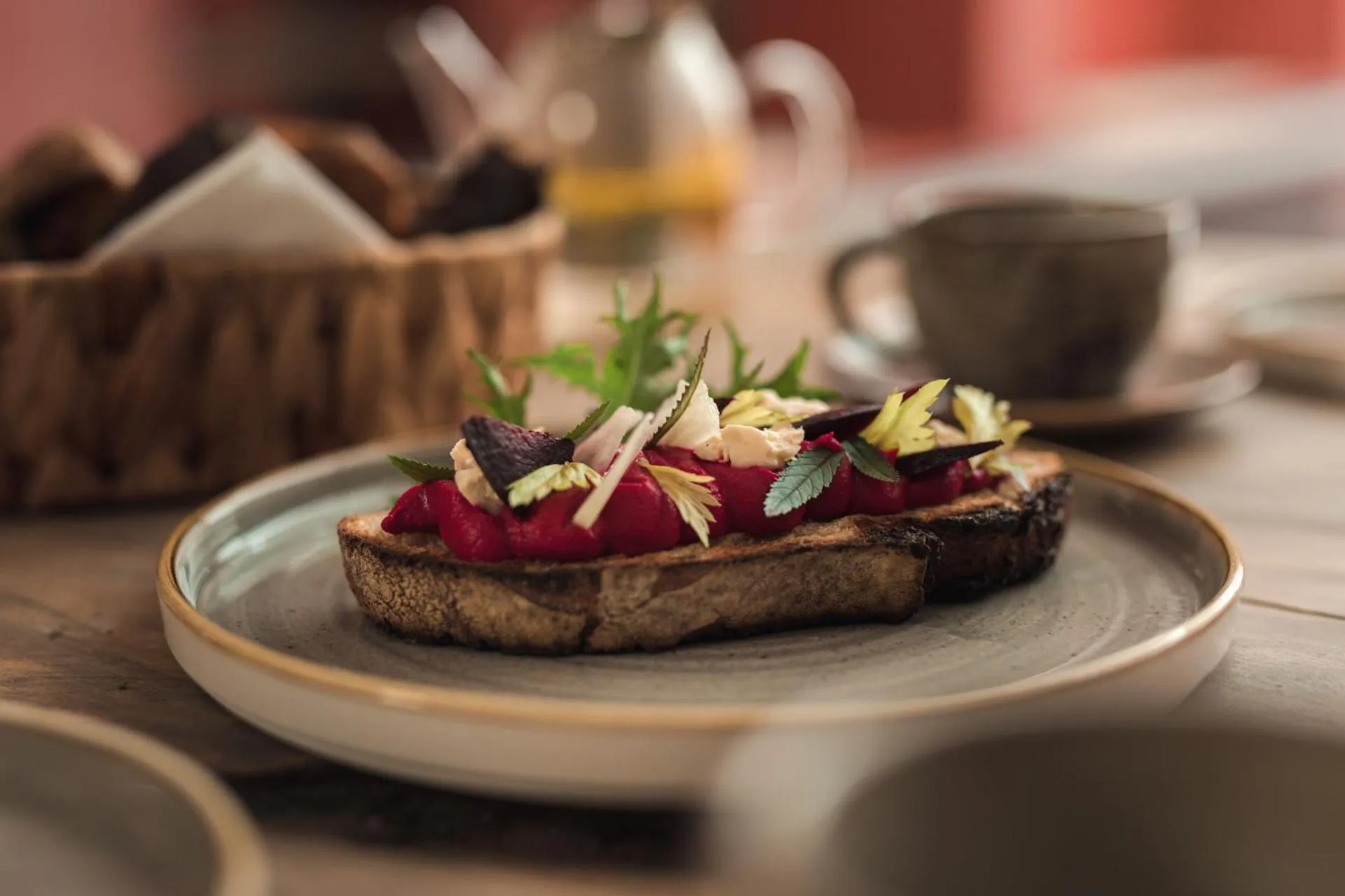 Breakfast in LUZ Culinary Wine Lodge