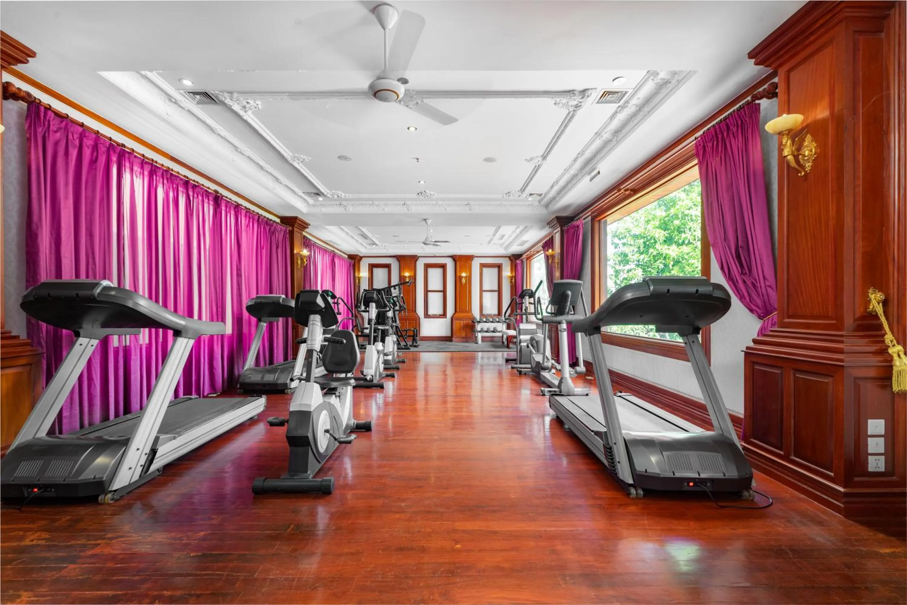 Fitness centre/facilities in Regency Angkor Hotel