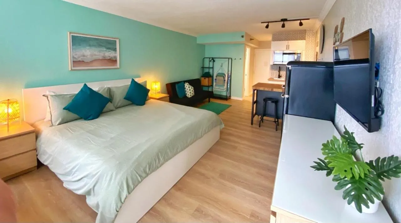 Bed in Castaways Resort Studios