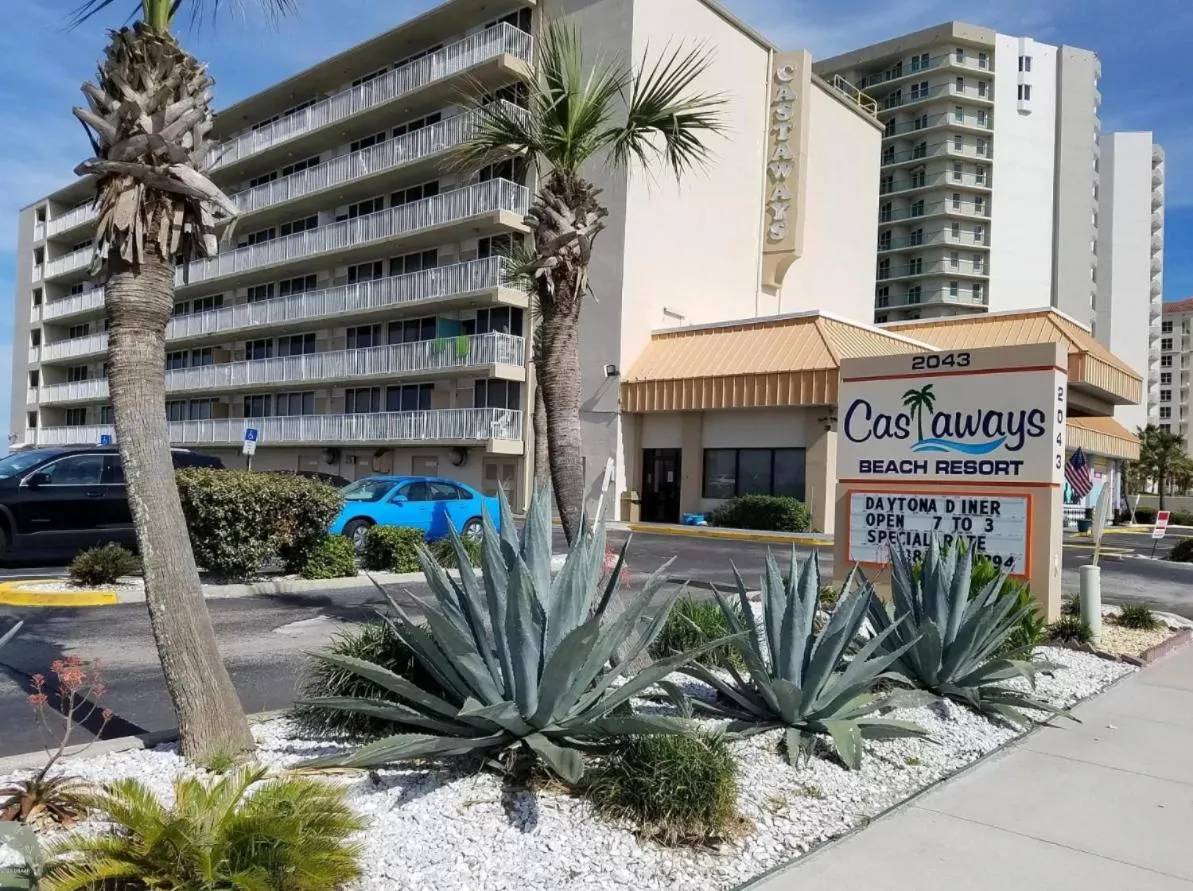 Castaways Resort Studios
