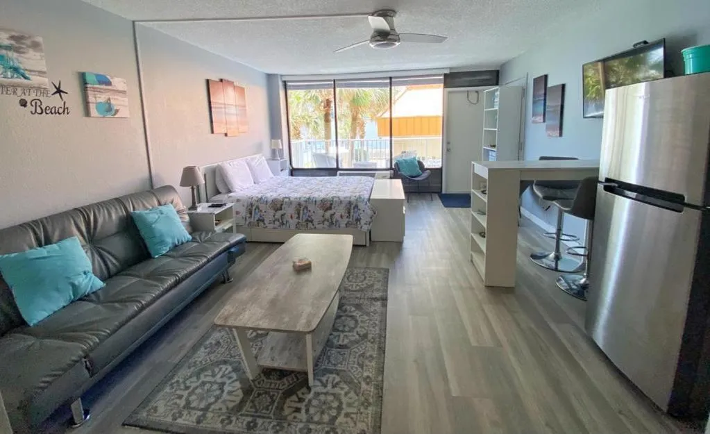 Castaways Resort Studios