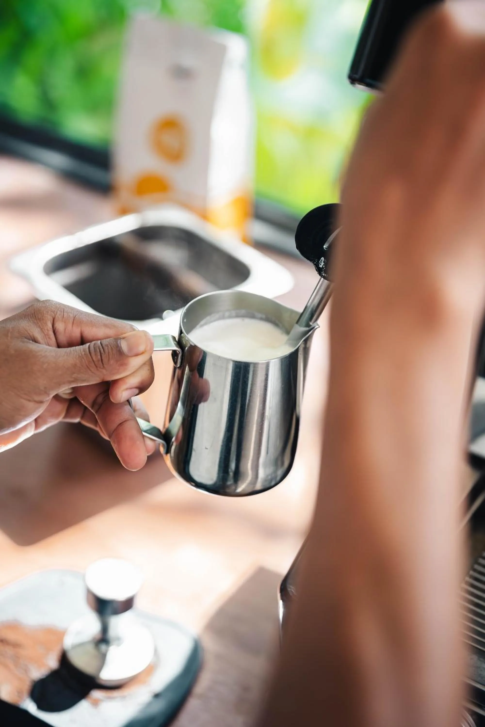 Restaurant/places to eat in Amatak Boutique Hotel