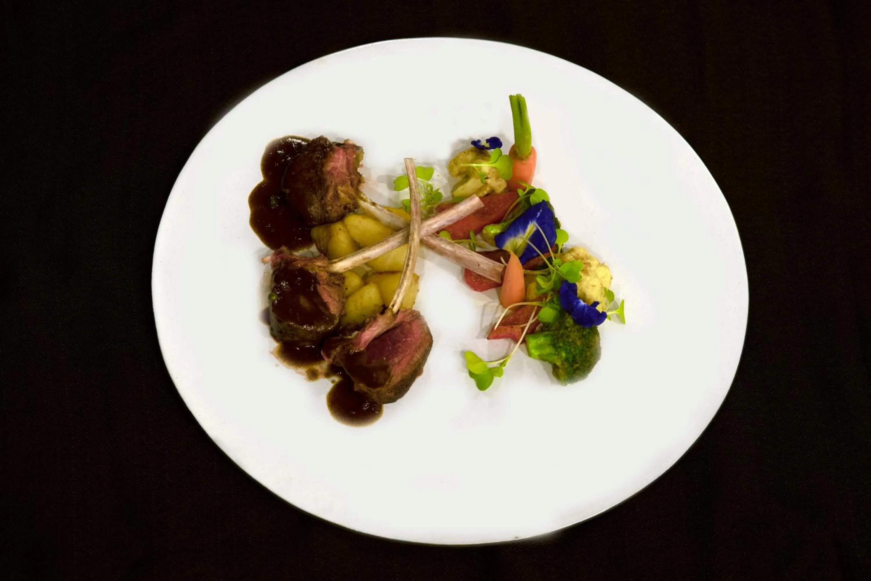 Food in Amatak Boutique Hotel