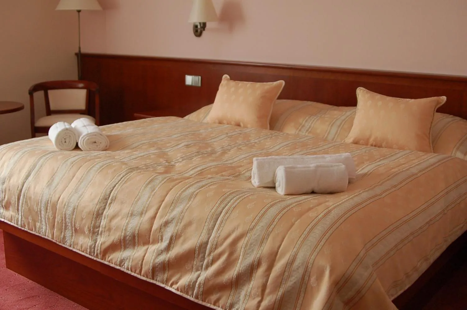 Bedroom, Bed in Komorni Hurka