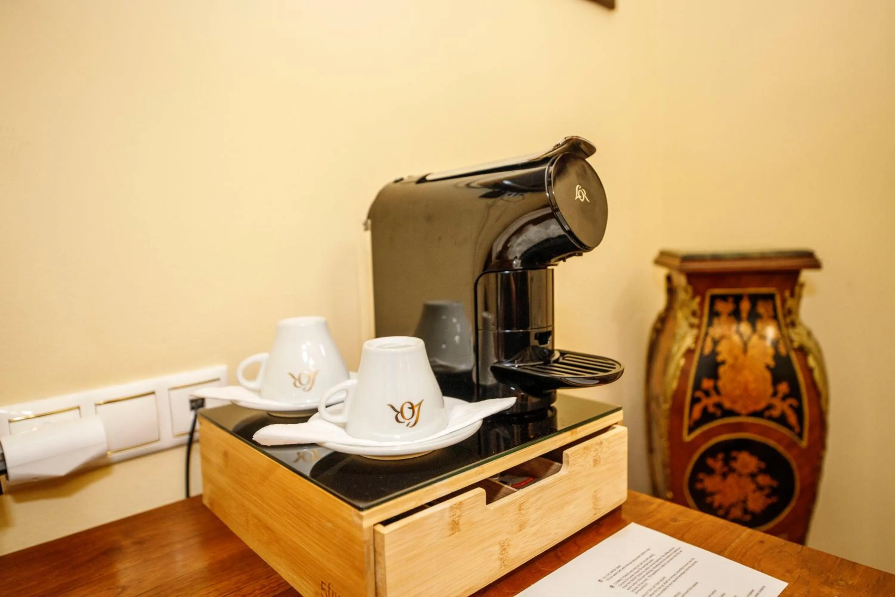 Area and facilities in Salvator Hotel