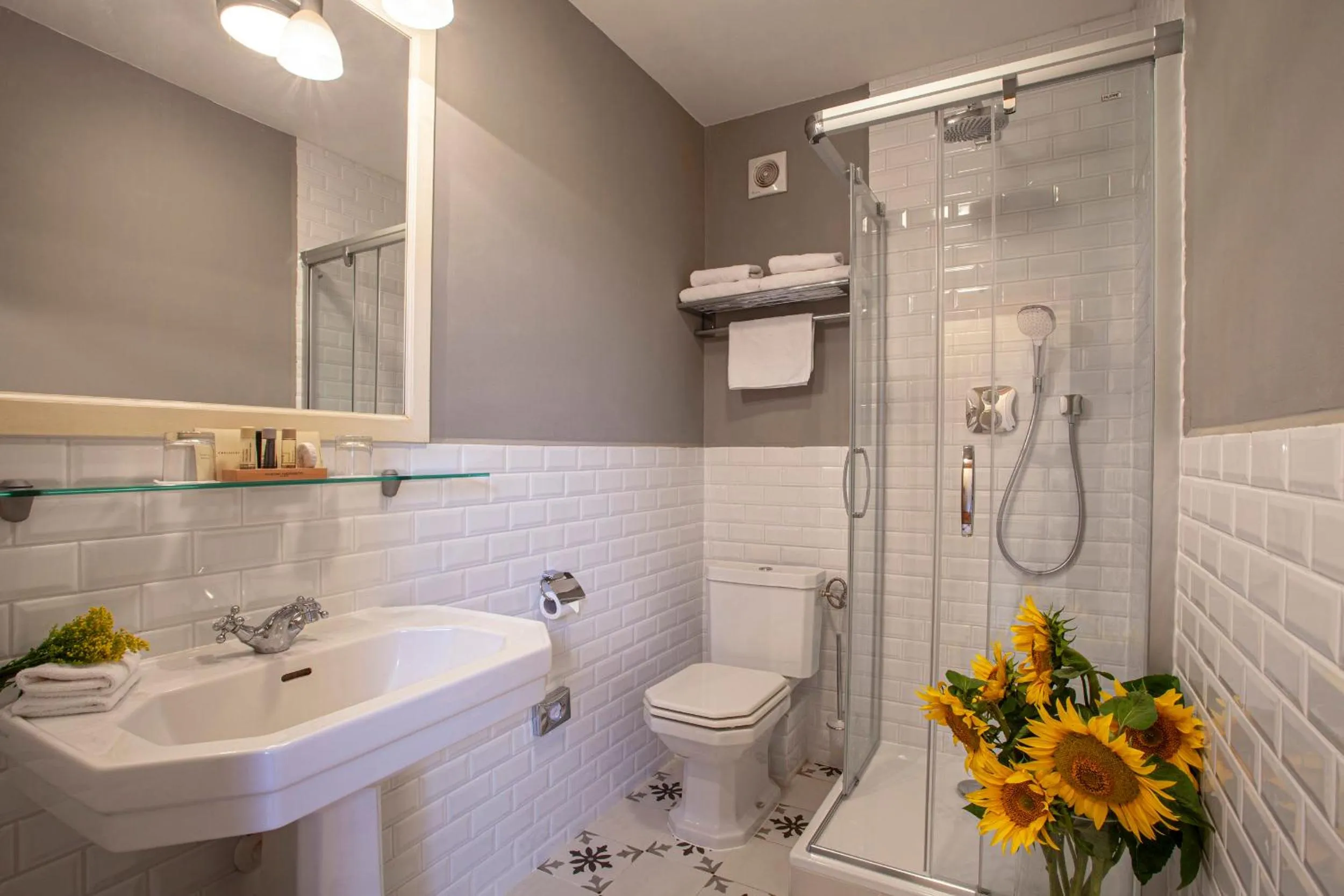 Shower in Boutique Hotel Nautilus