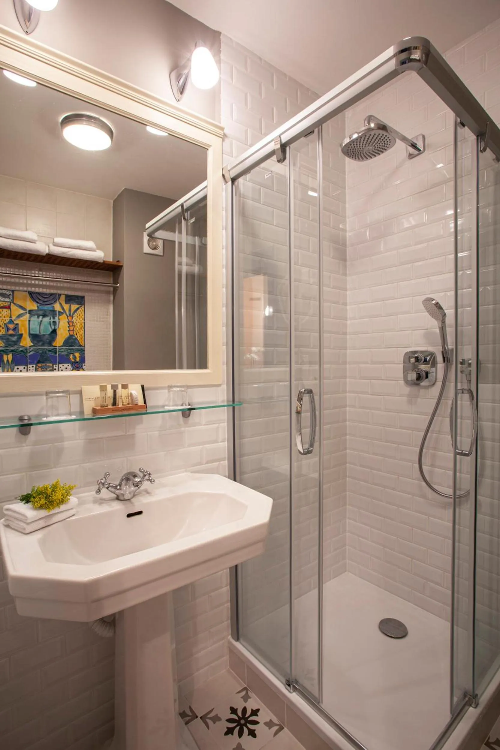 Shower in Boutique Hotel Nautilus