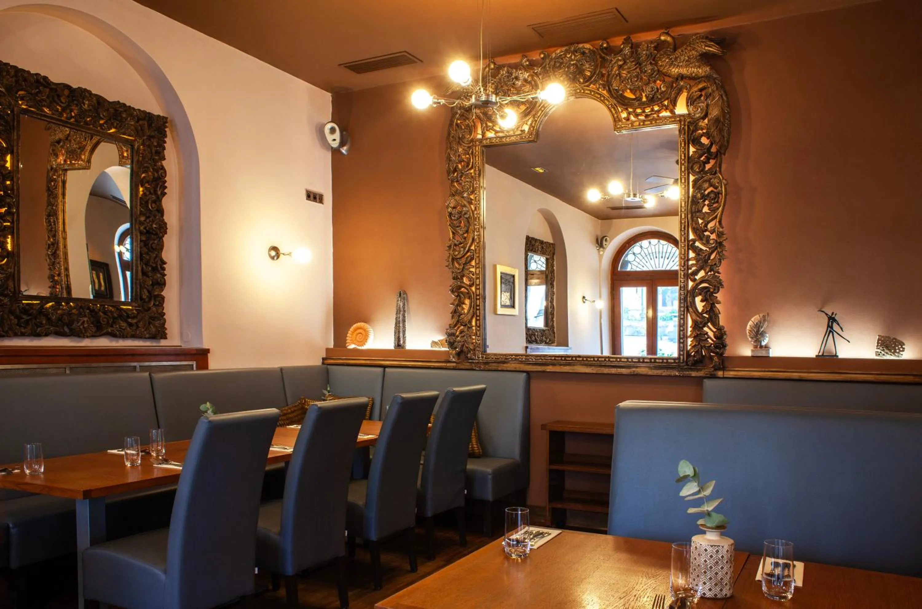 Restaurant/places to eat in Boutique Hotel Nautilus