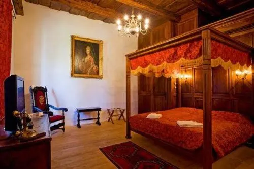 Photo of the whole room, Bed in Zamek Zabreh