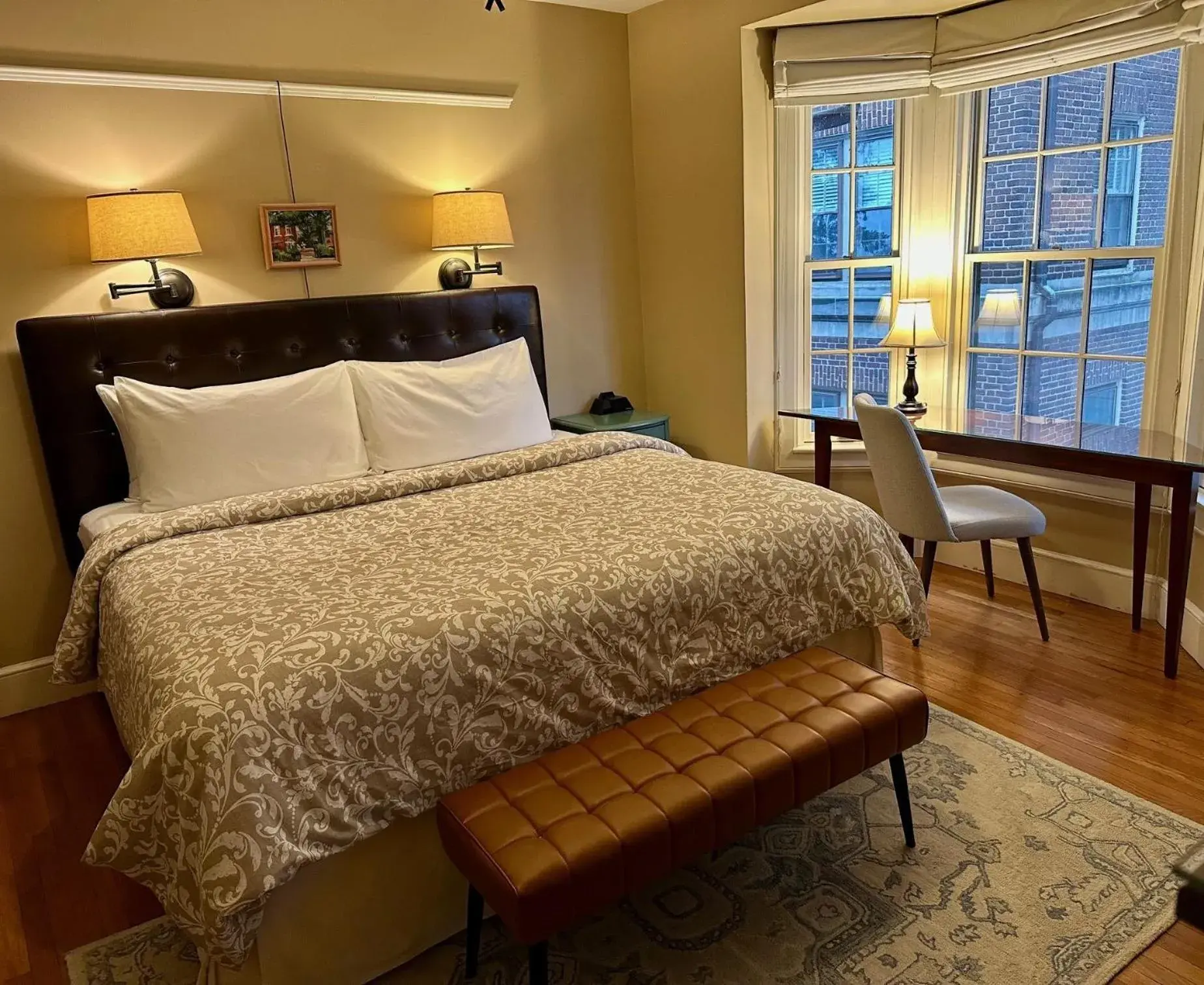 King Room in City House Bed and Breakfast King Room in City House Bed and Breakfast