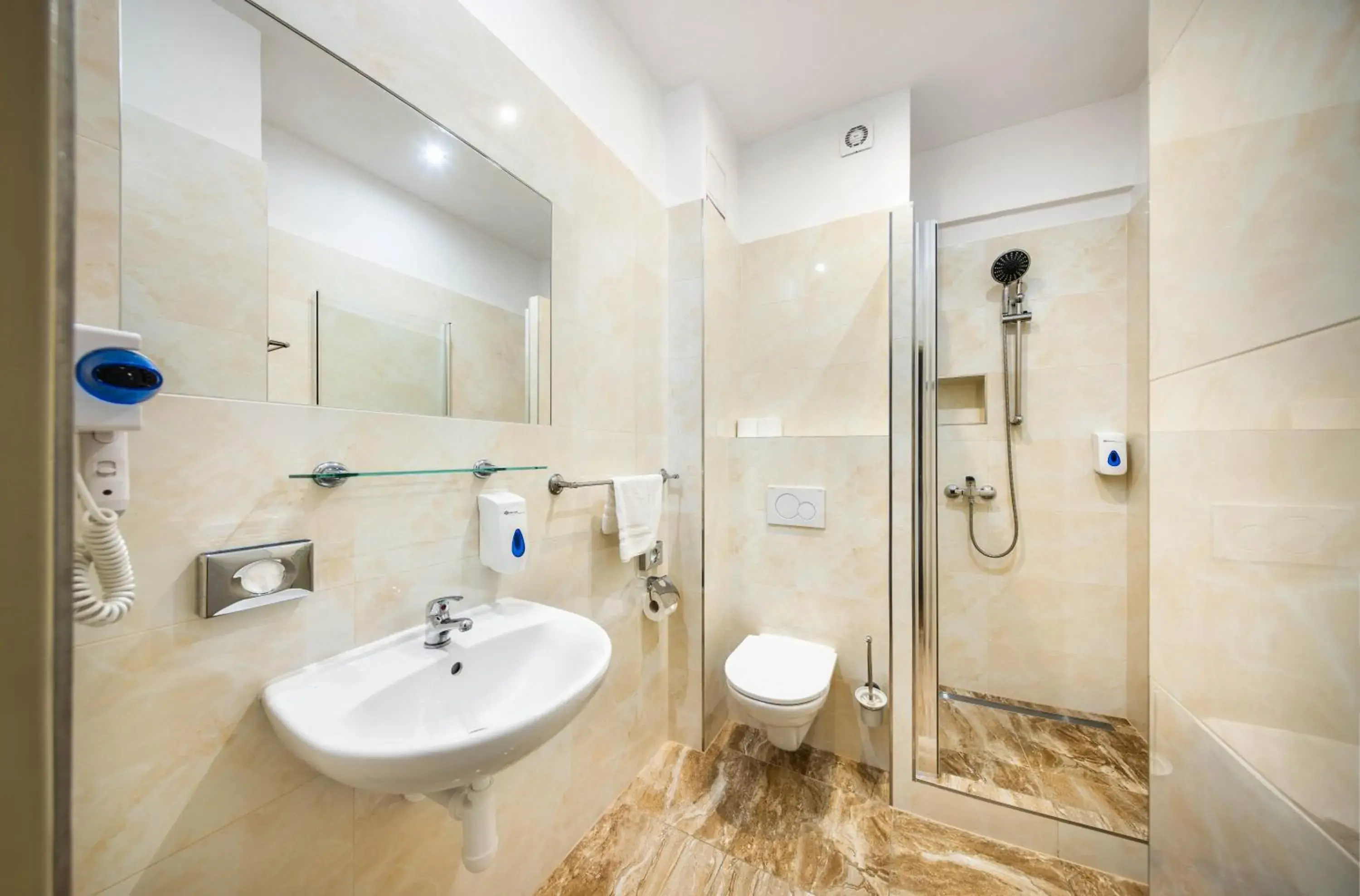 Bathroom in Residence BENE Bathroom in Residence BENE