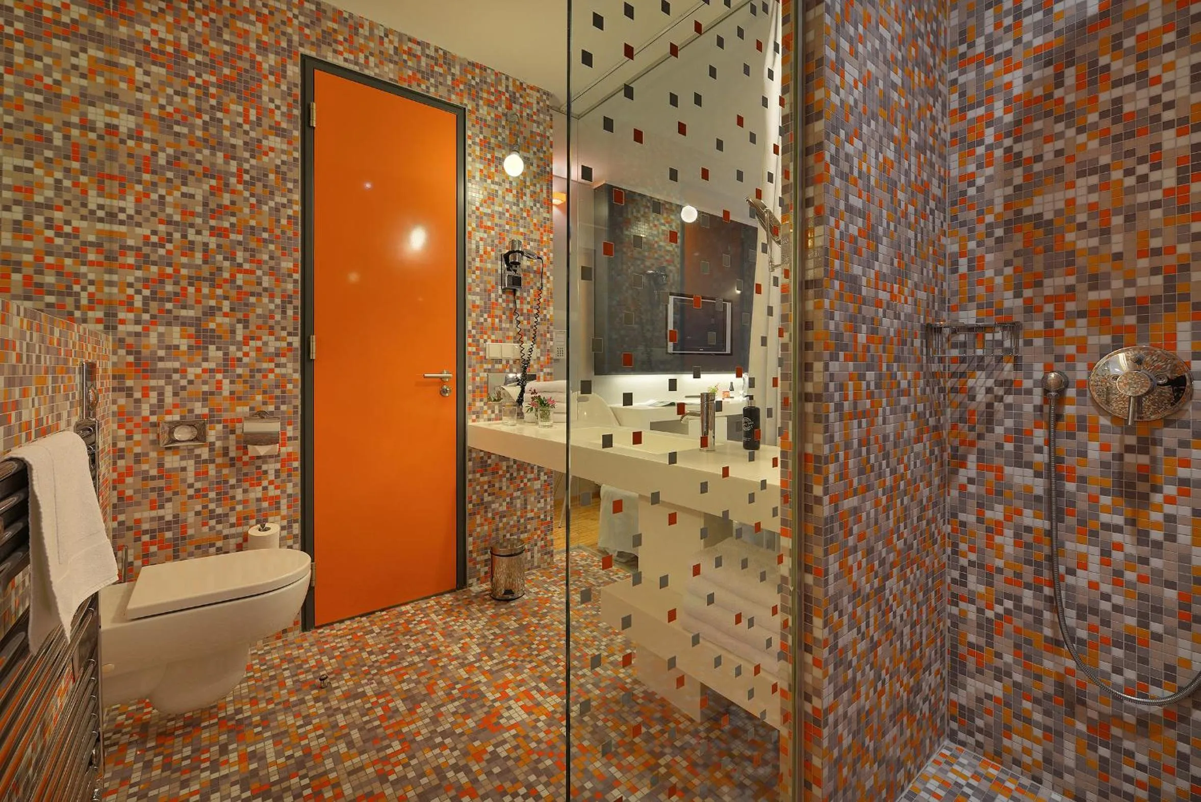 Shower in Omnia Hotel Relax & Wellness