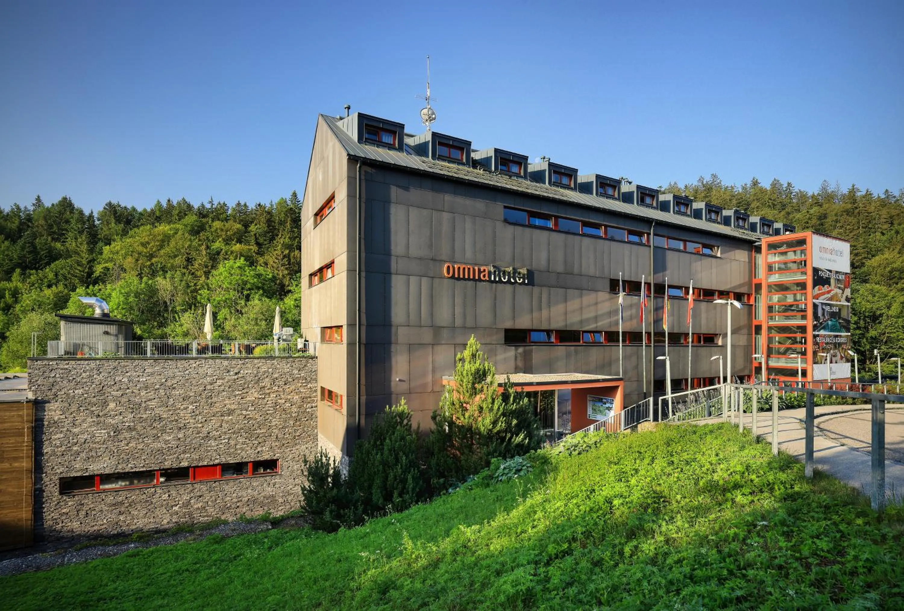 Property building in Omnia Hotel Relax & Wellness