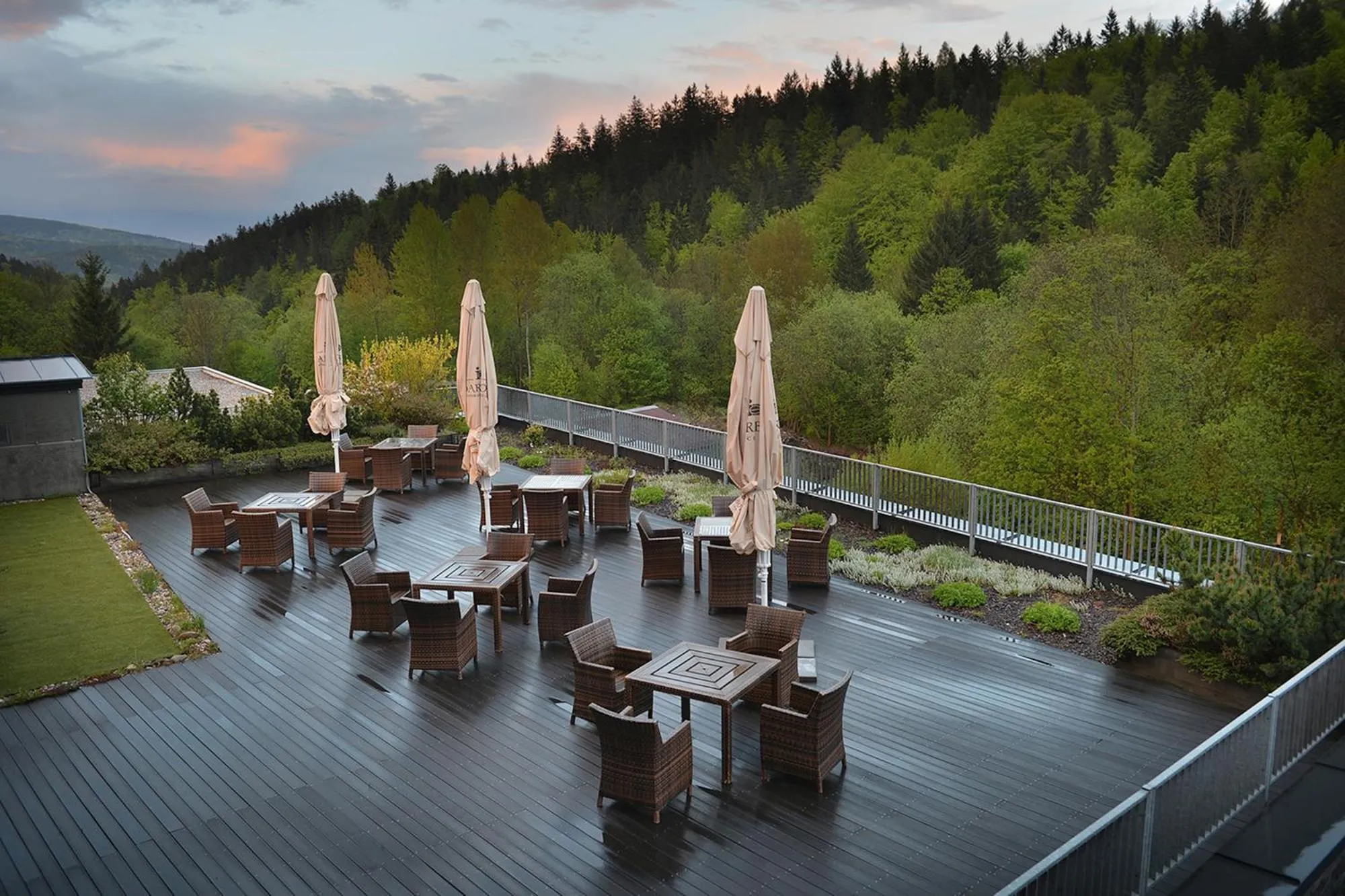 Patio in Omnia Hotel Relax & Wellness