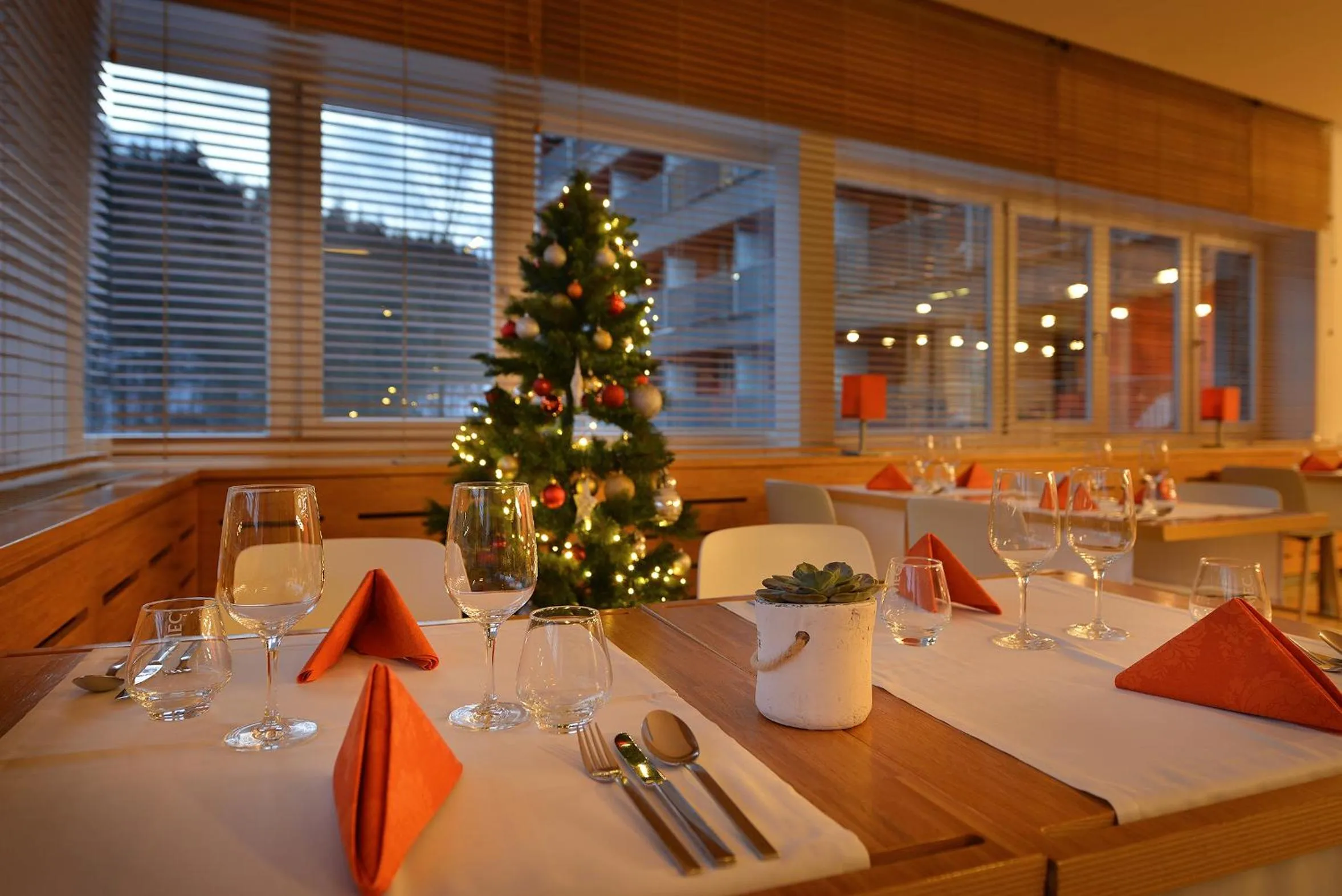 Restaurant/places to eat in Omnia Hotel Relax & Wellness