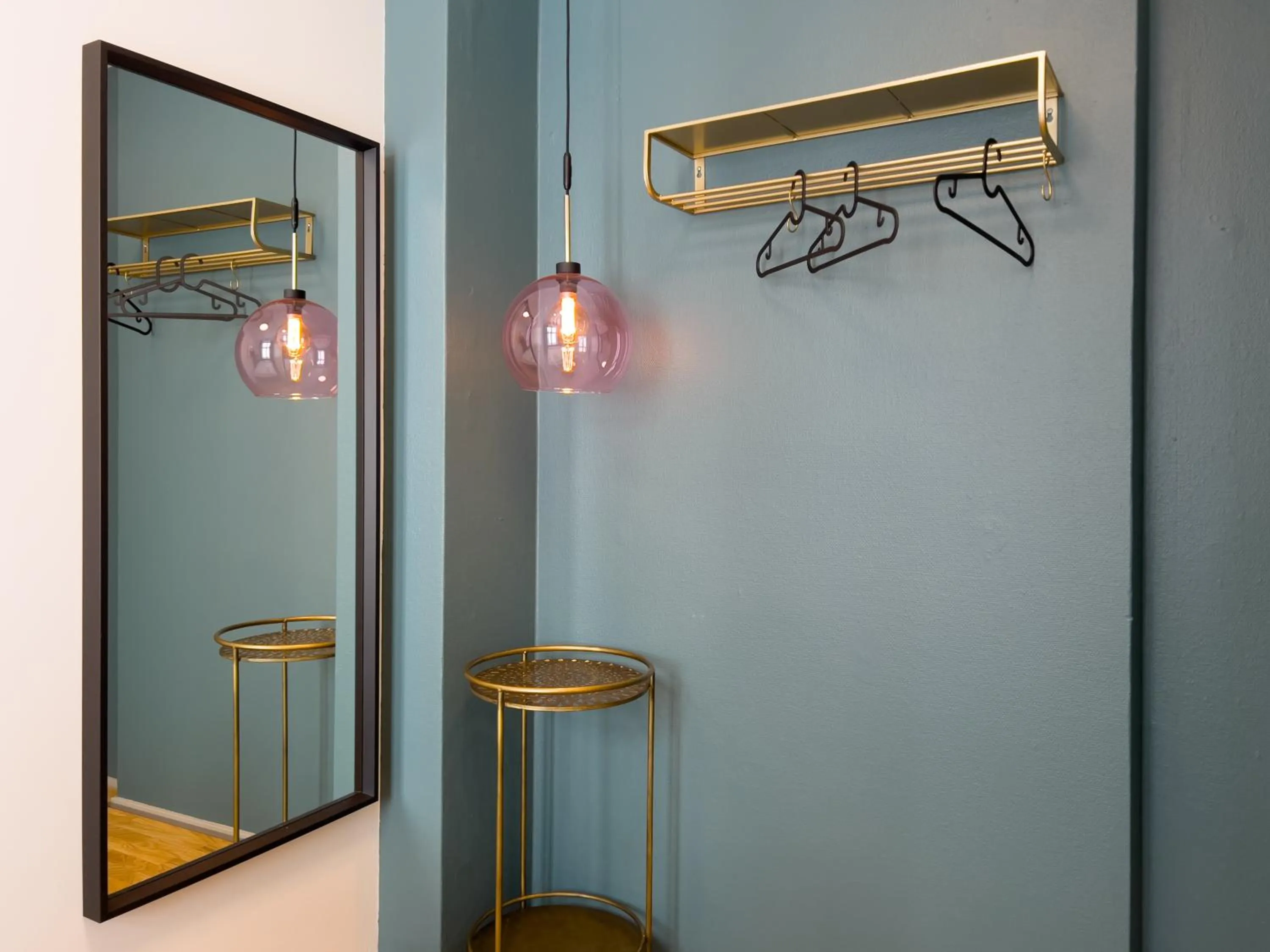 wardrobe in where to sleep