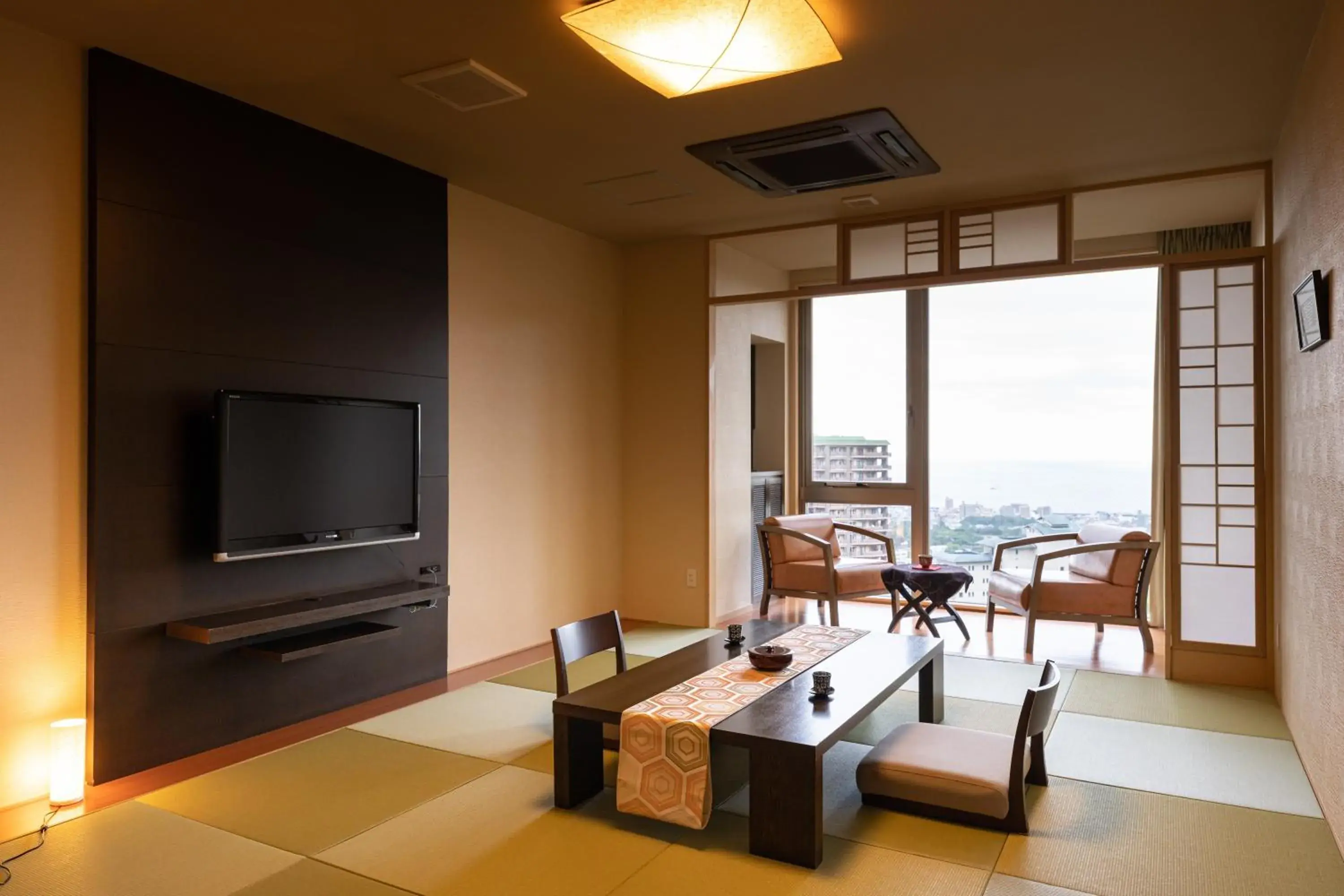 Photo of the whole room in Ryotei Matsubaya Photo of the whole room in Ryotei Matsubaya