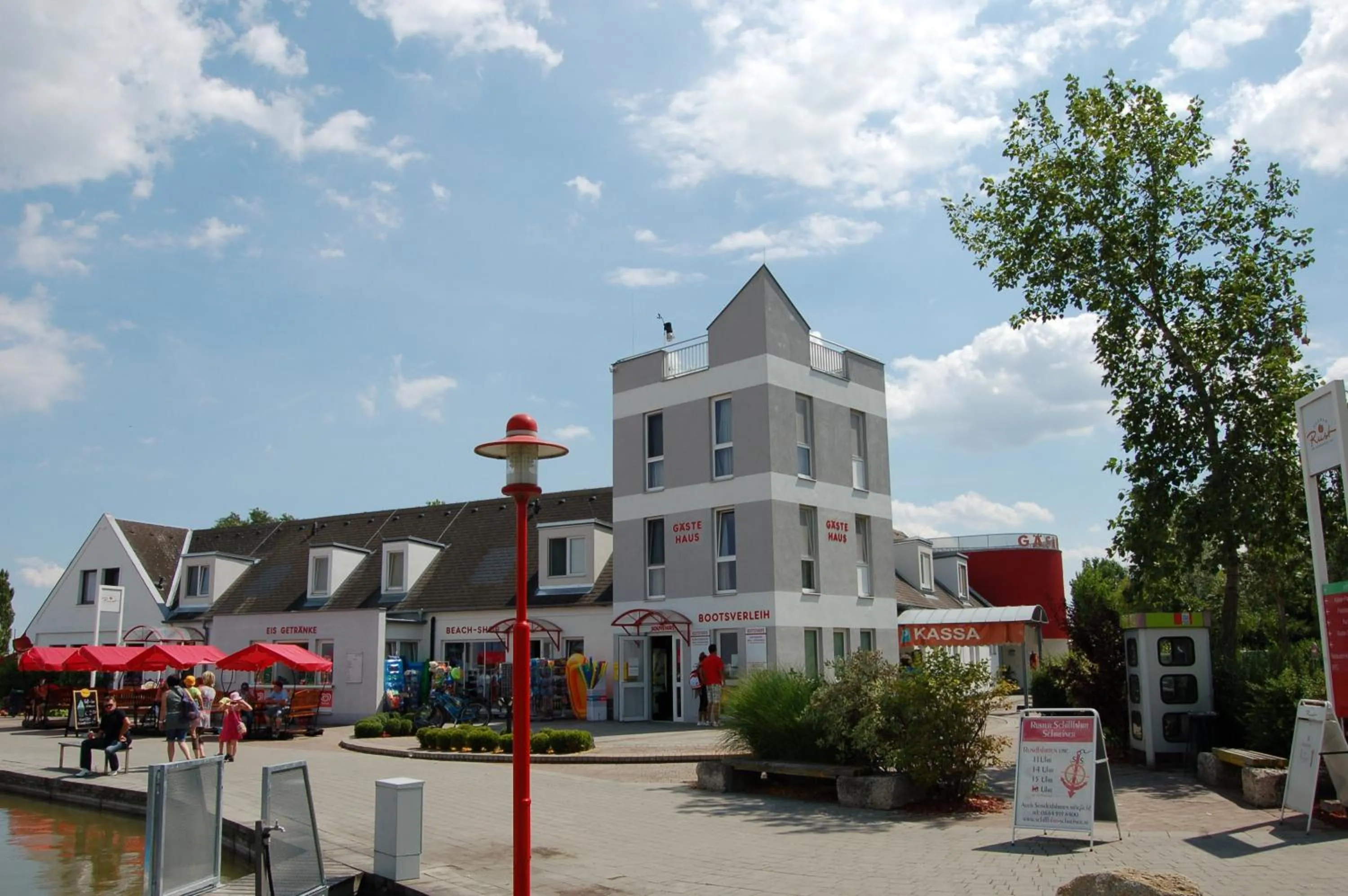 Facade/entrance in Hotel am See Rust