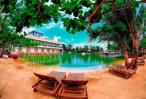 Swan Lake Villa Resort