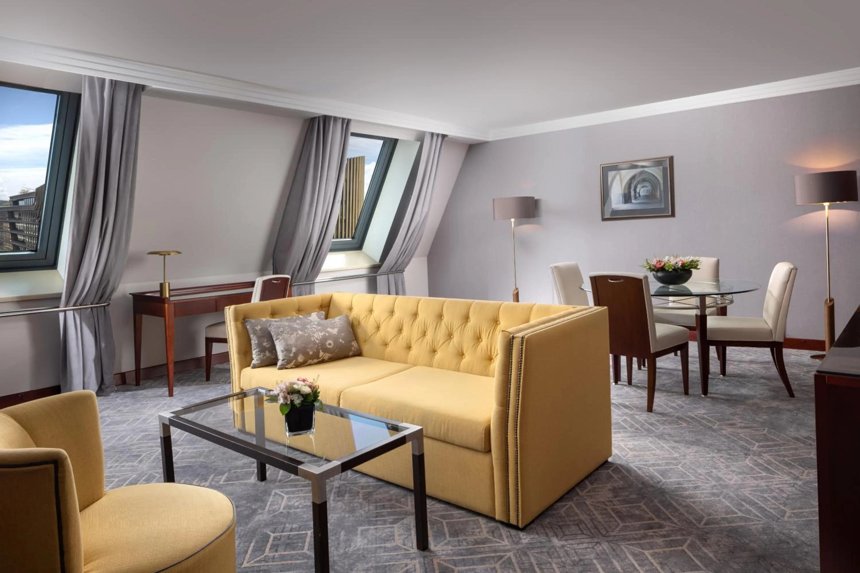 Living room in Hilton Prague Old Town