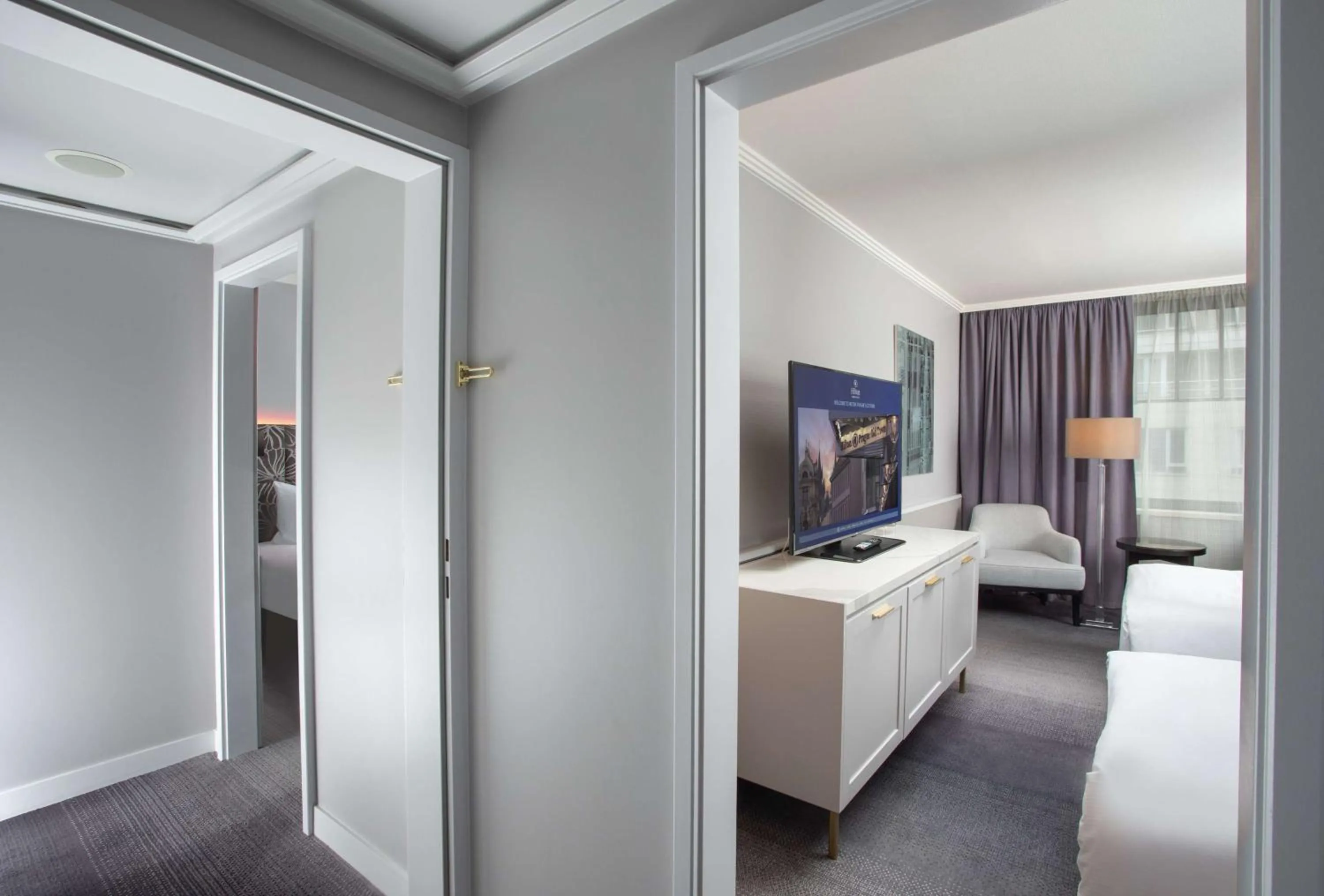 Photo of the whole room, Bed in Hilton Prague Old Town