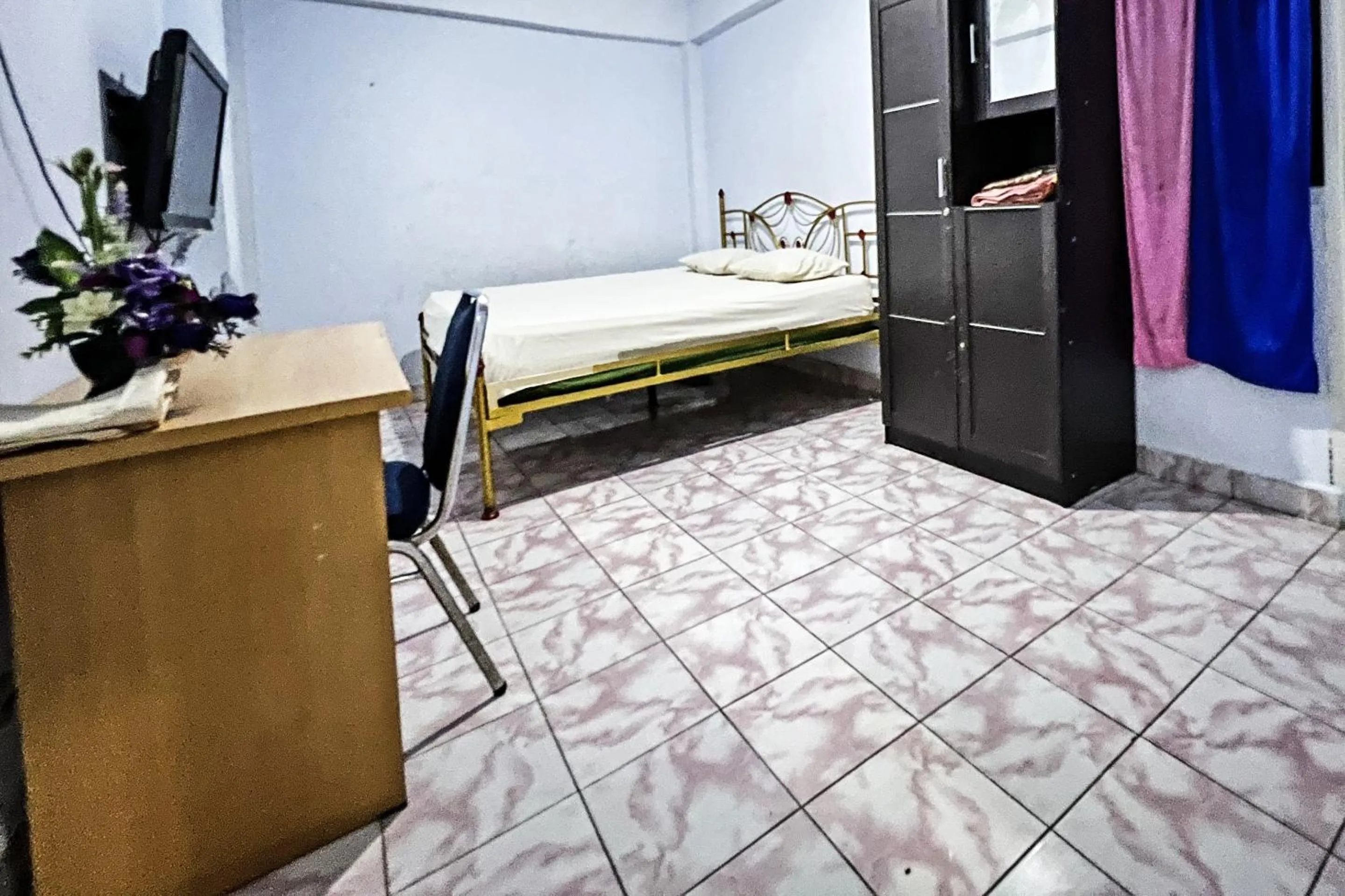 Bedroom, Bed in Hotel O Surya HotelNearTaman Anggrek Pkk Watansoppeng