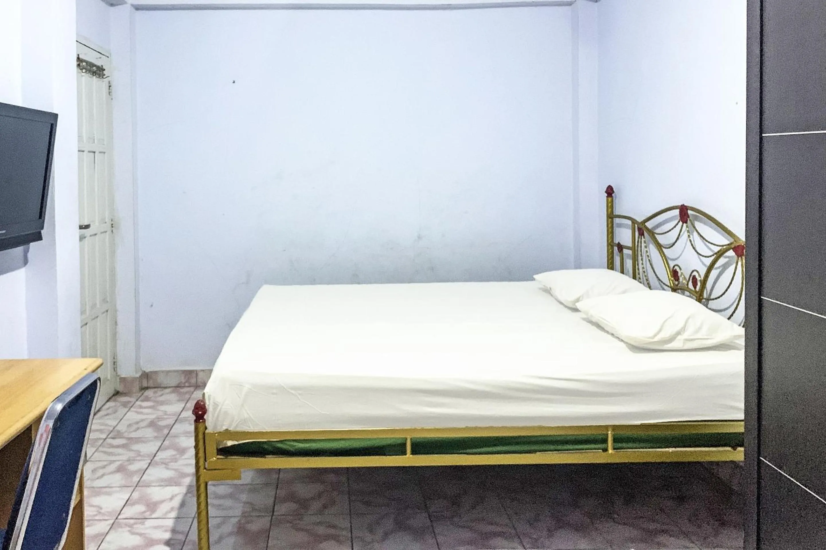 Bedroom, Bed in Hotel O Surya HotelNearTaman Anggrek Pkk Watansoppeng