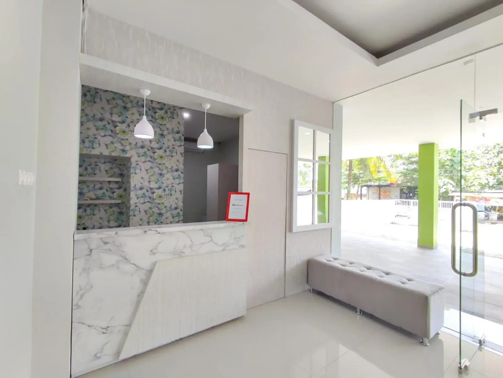 Bed in RedDoorz Syariah near GOR Satria Area Bed in RedDoorz Syariah near GOR Satria Area