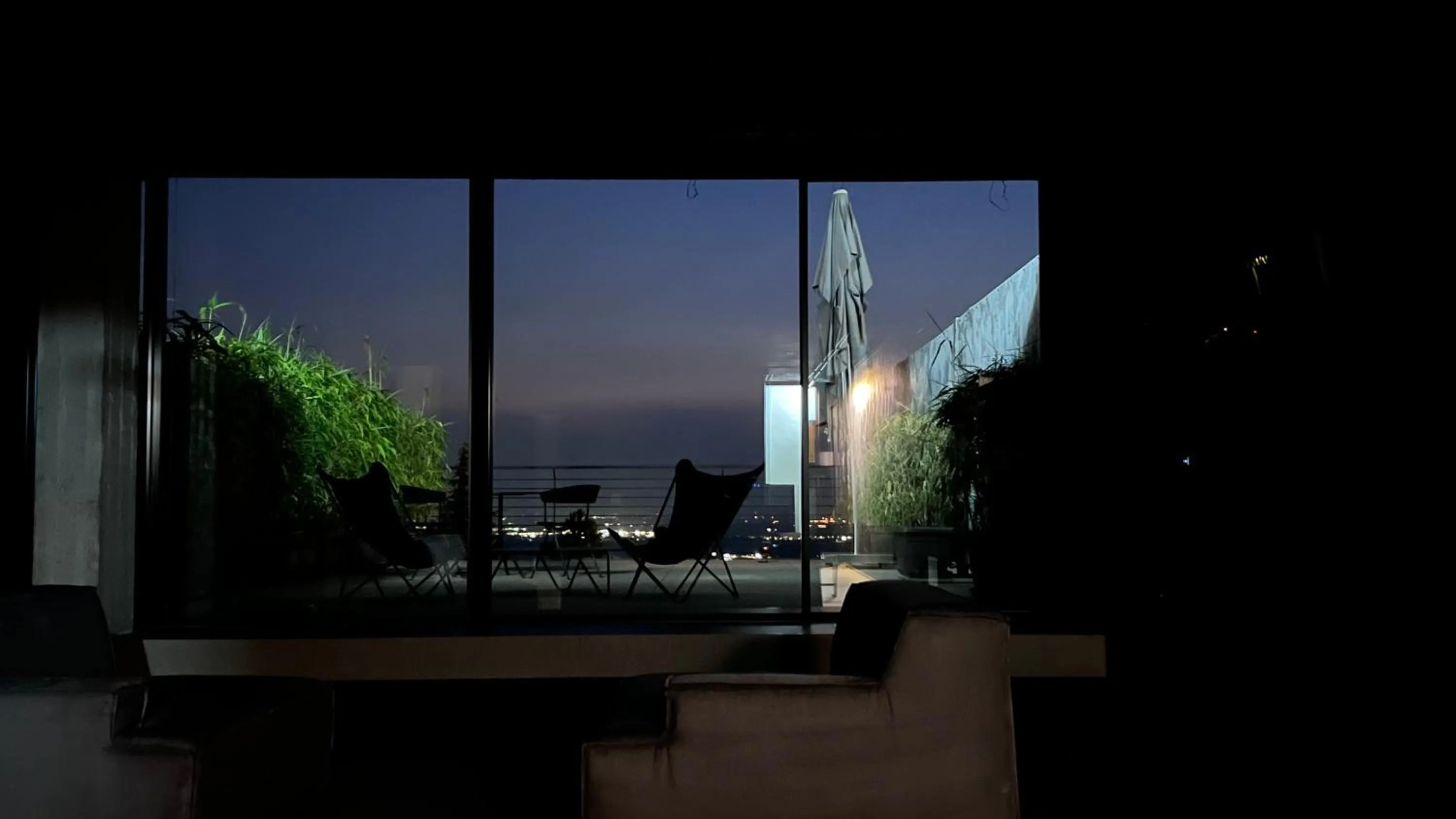 Night in Murrae Loft