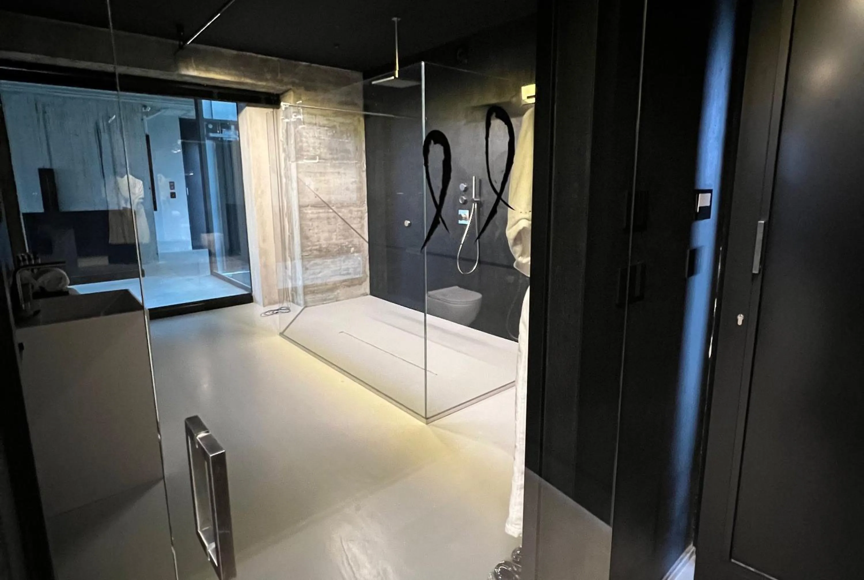 Shower in Murrae Loft