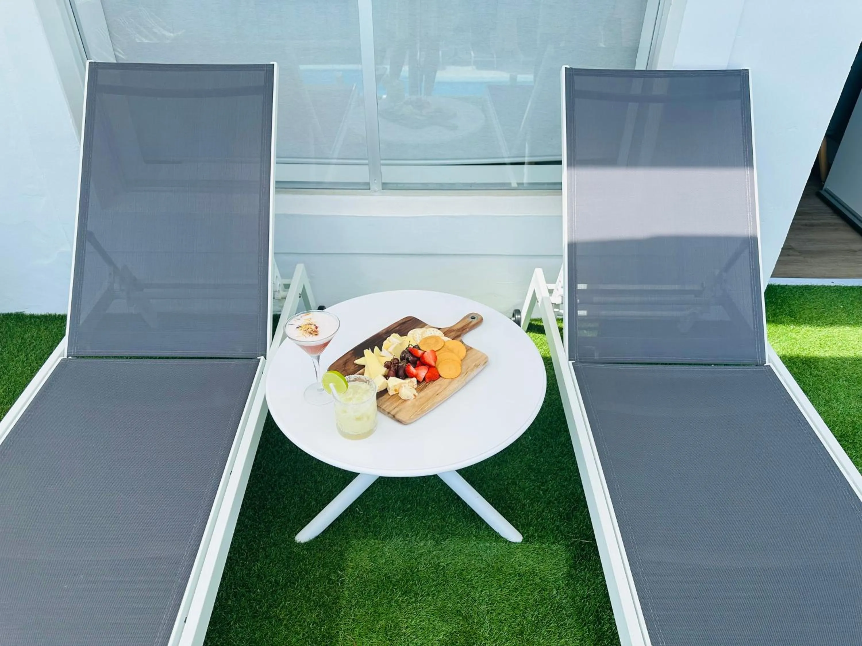 Balcony/Terrace in Tessa's on the Beach