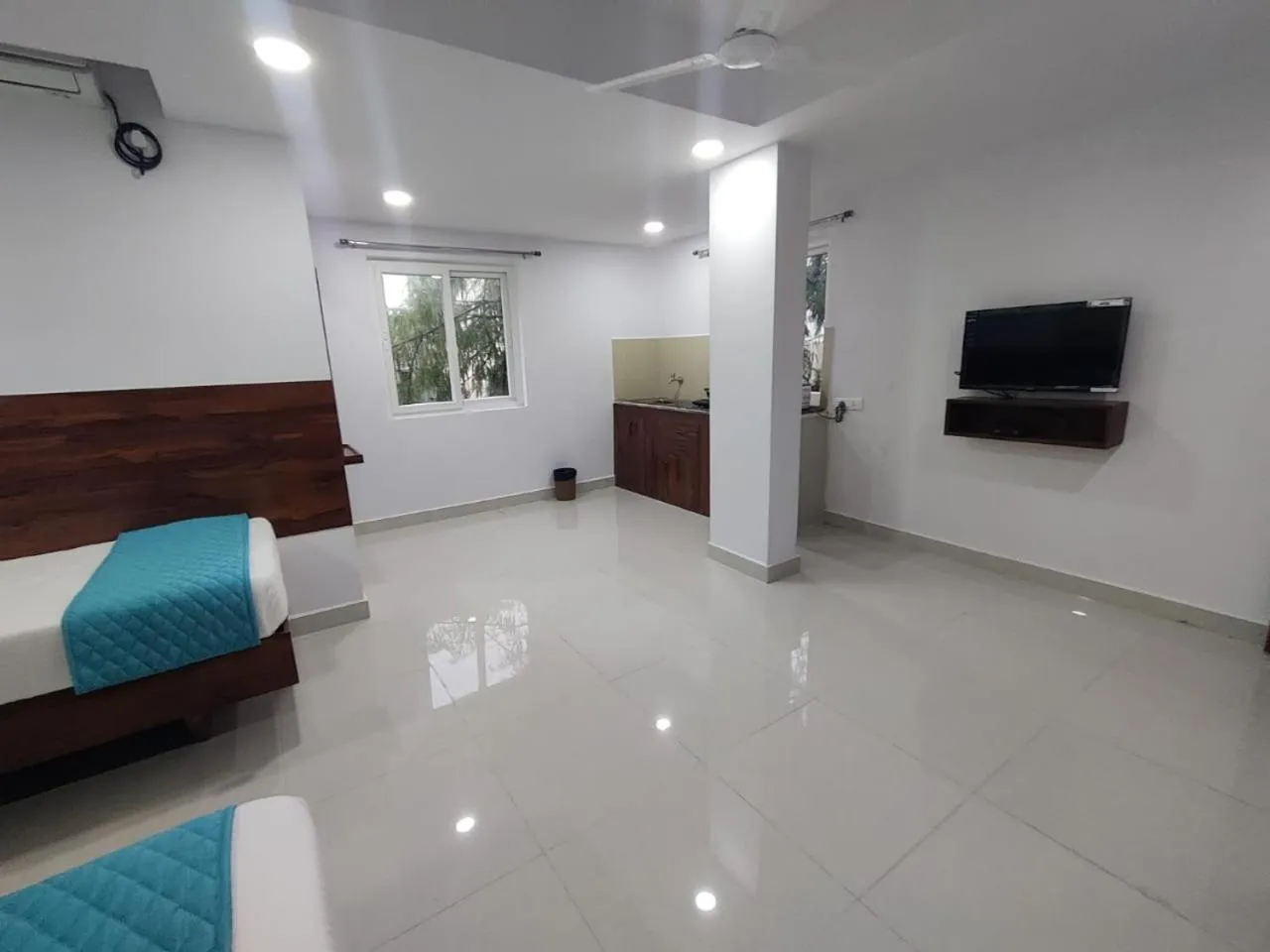 Photo of the whole room, Bed in Hotel Prime Jubilee