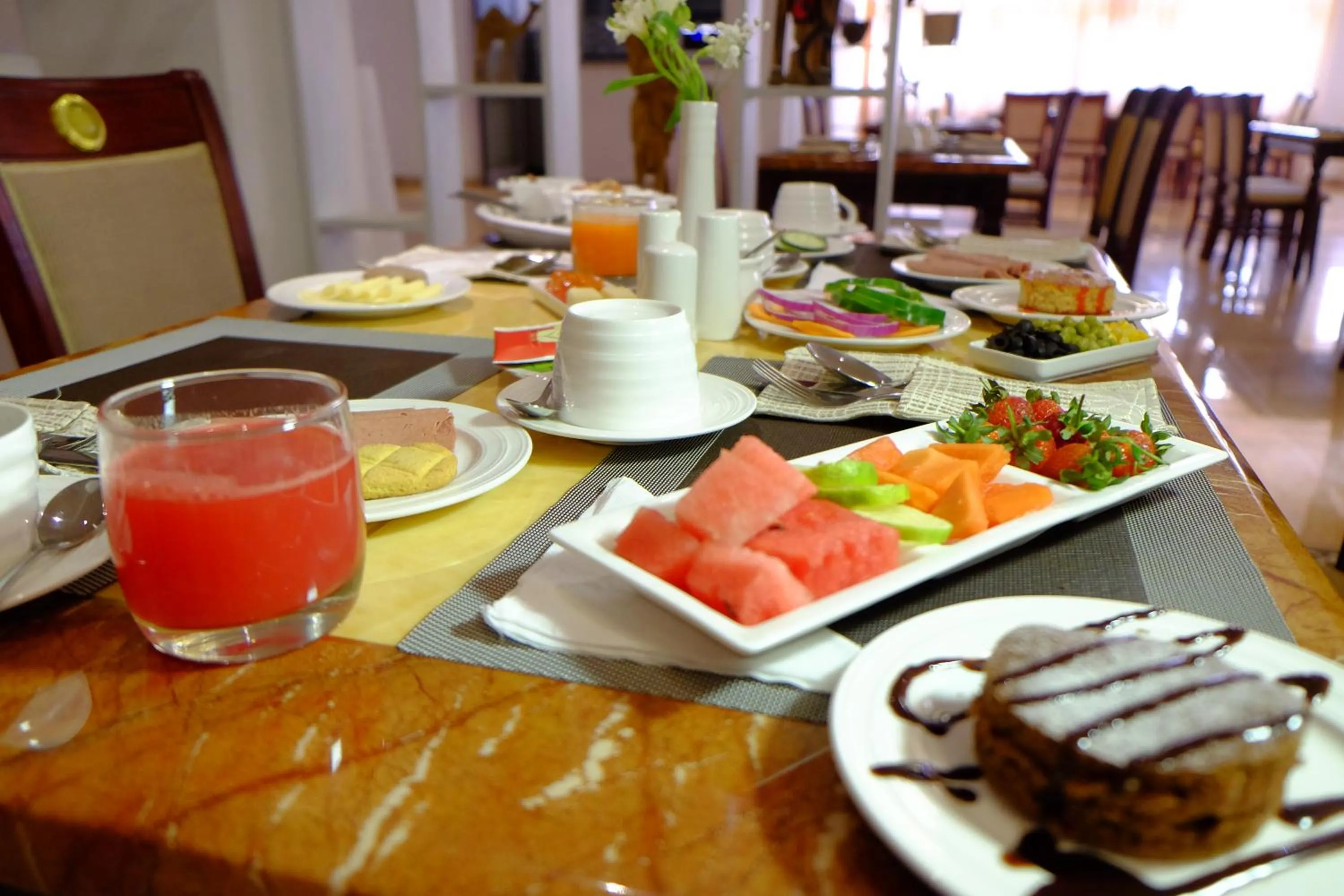 Food and drinks in De Leopol Hotel