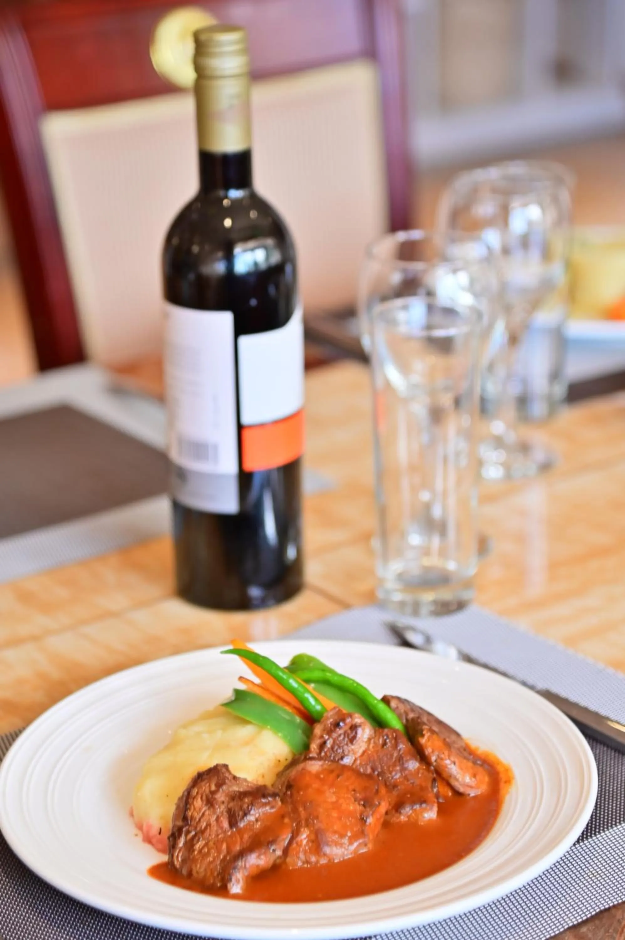 Food and drinks in De Leopol Hotel