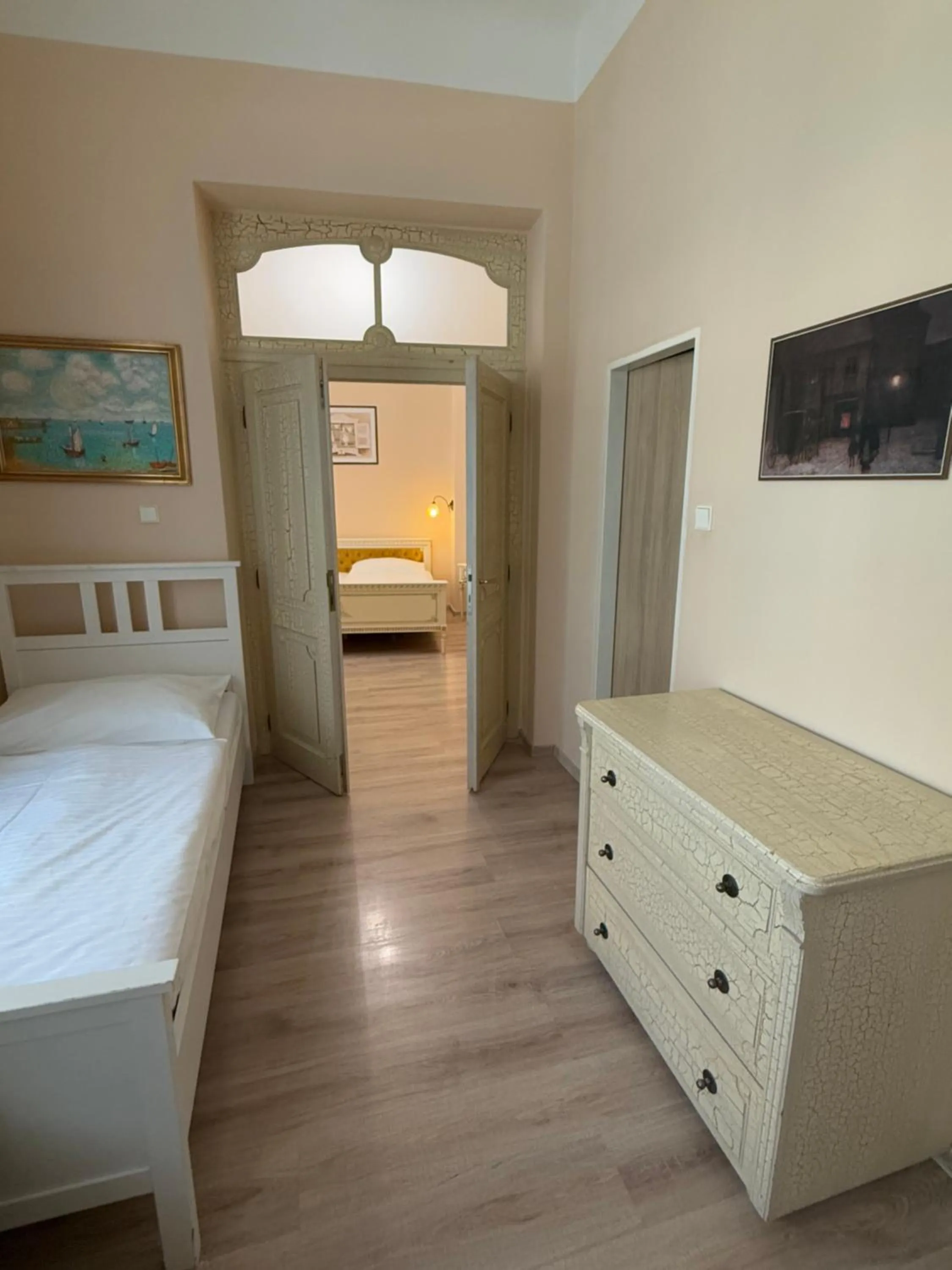 Bedroom, Bed in Hotel King George