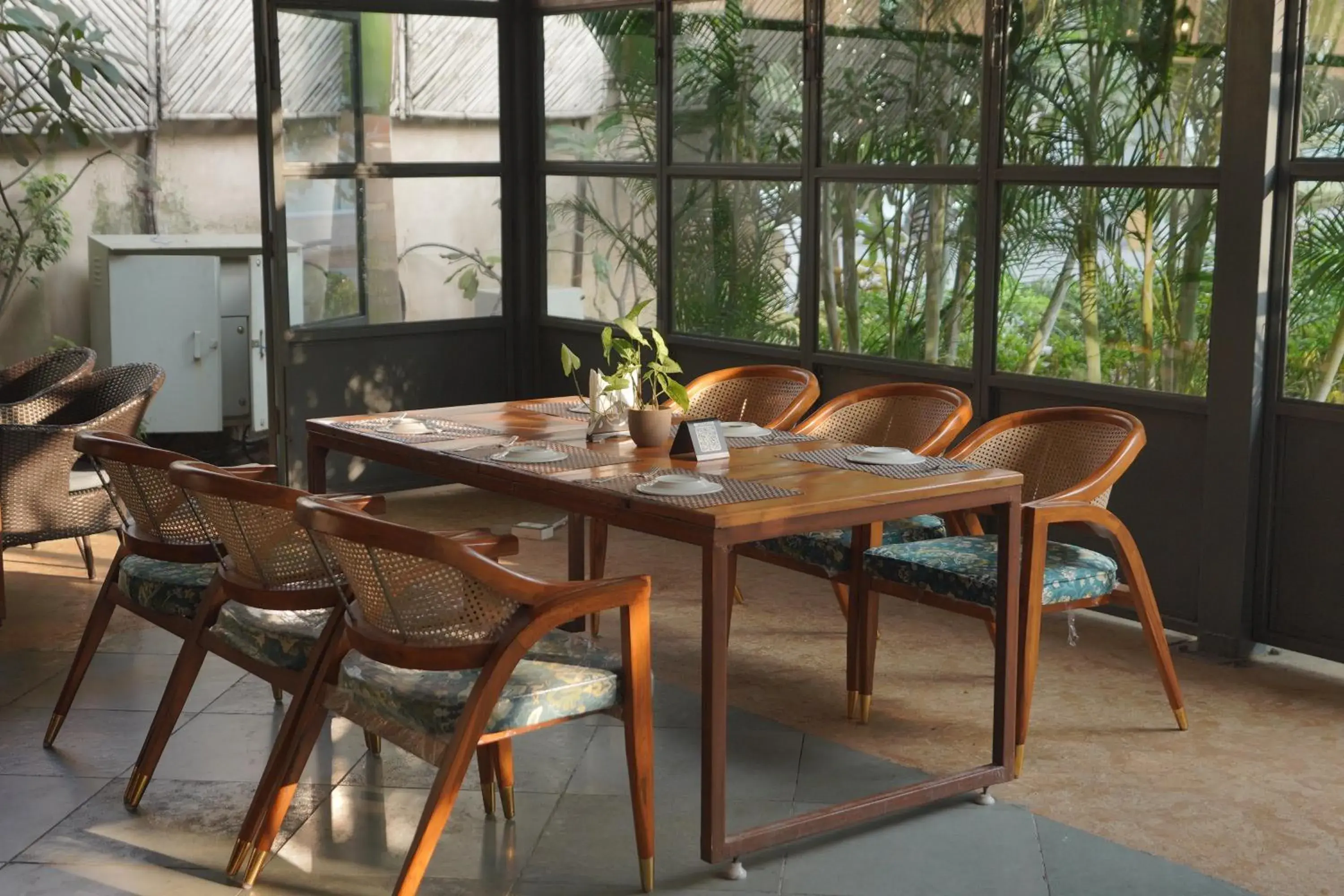 Restaurant/places to eat in Safal Retreat Restaurant/places to eat in Safal Retreat