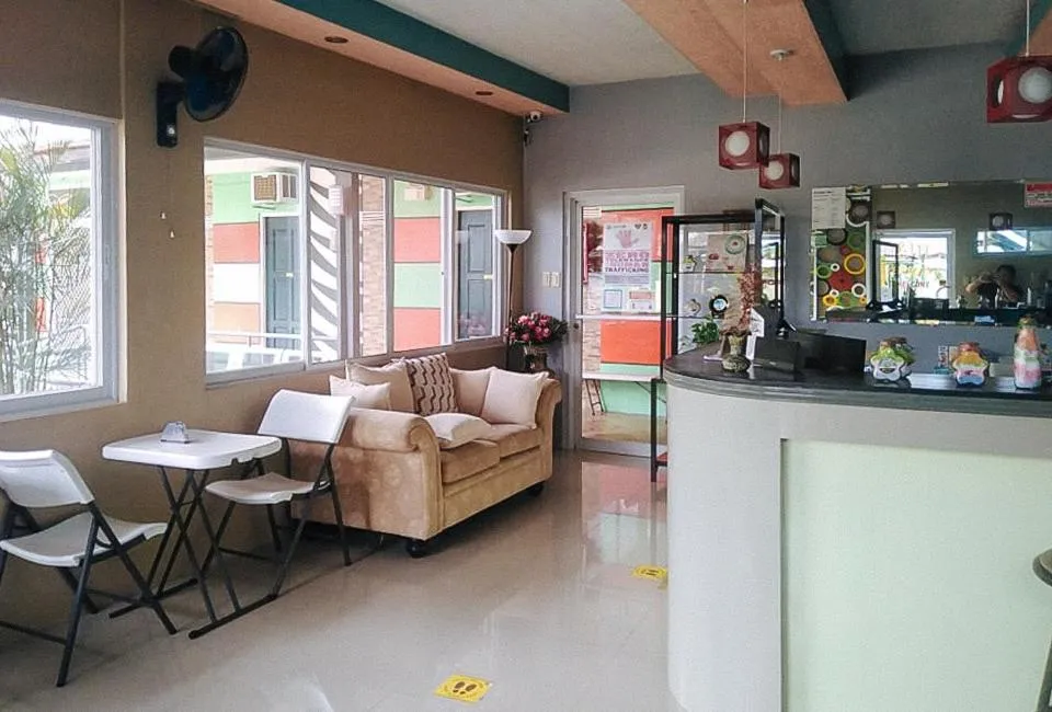Lobby or reception in RedDoorz at EM Pensiontel Butuan City