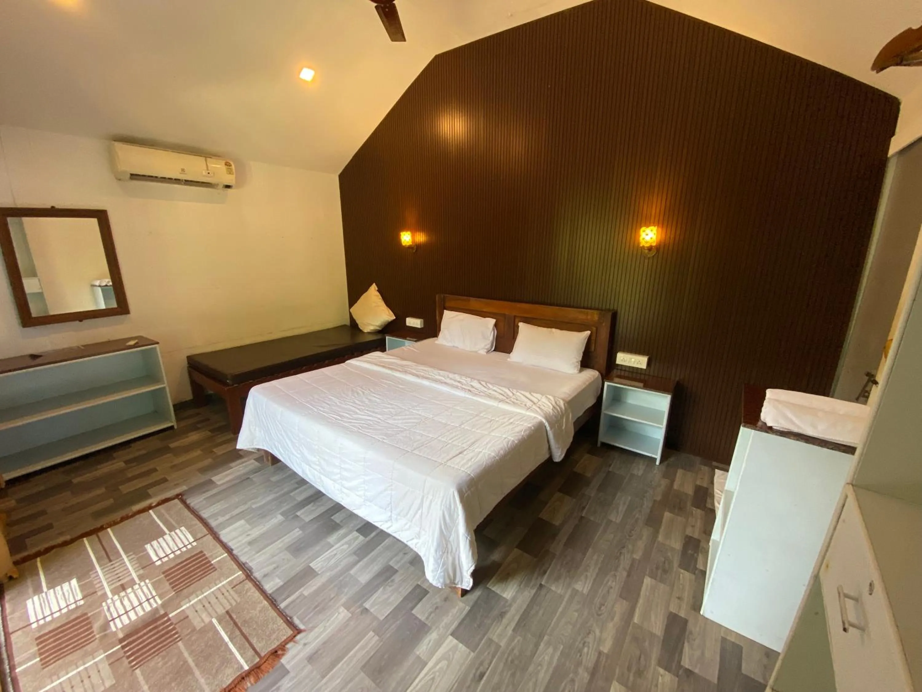 Living room, Bed in The Village Agonda