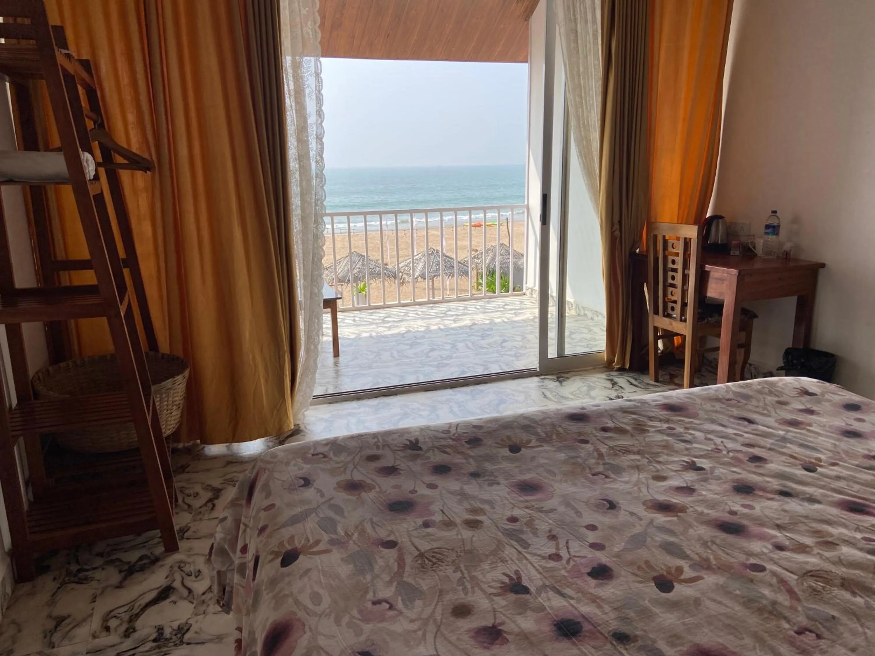 Sea view, Bed in The Village Agonda