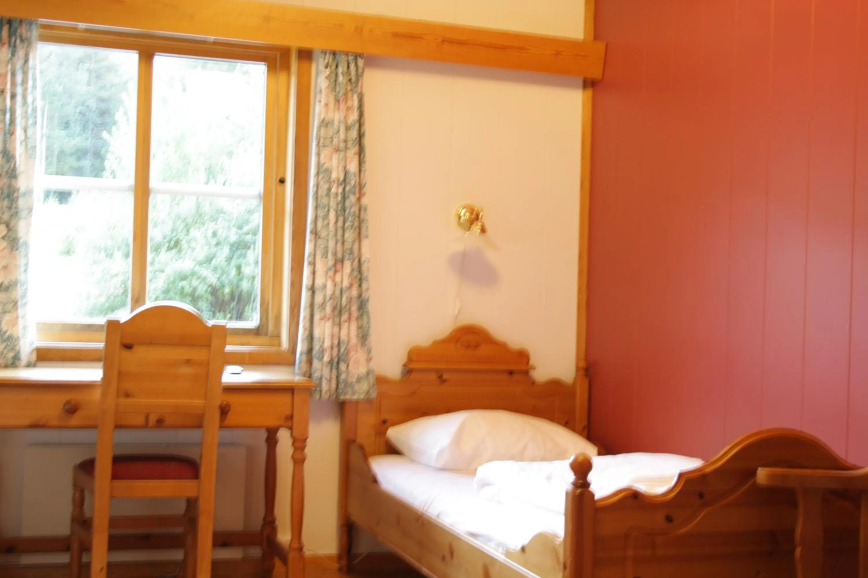 Bed in Dovreskogen Gjestegård AS