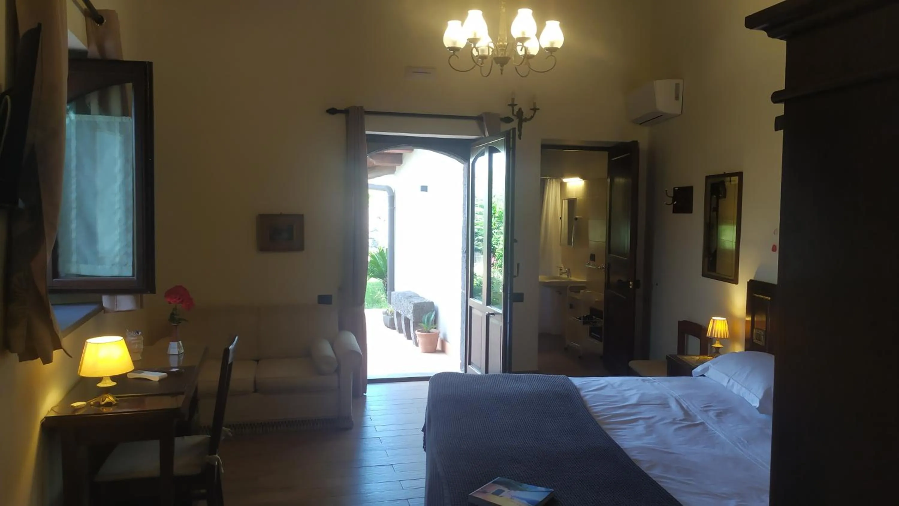 Bedroom, Bed in Il Giardino di Galatea