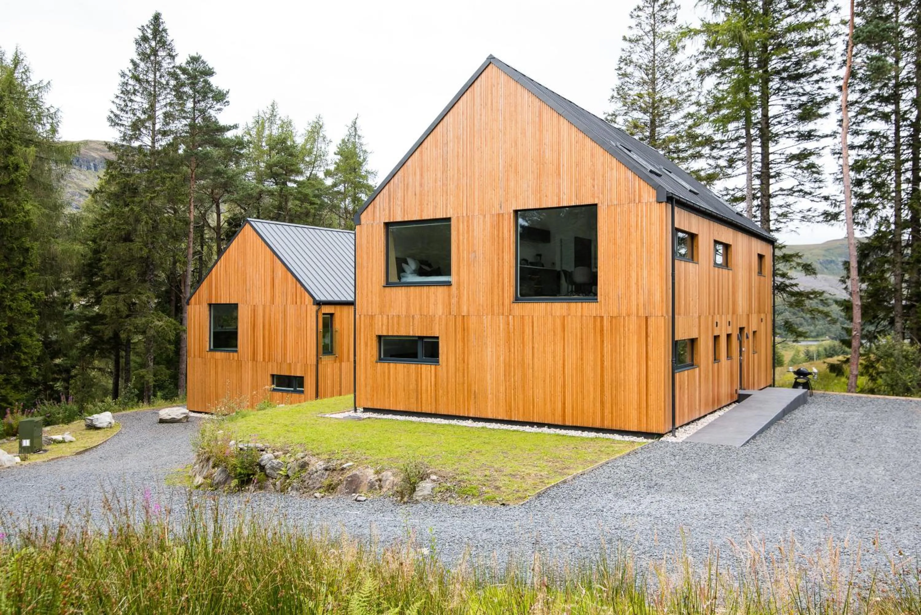 Property building in Heron Lodge