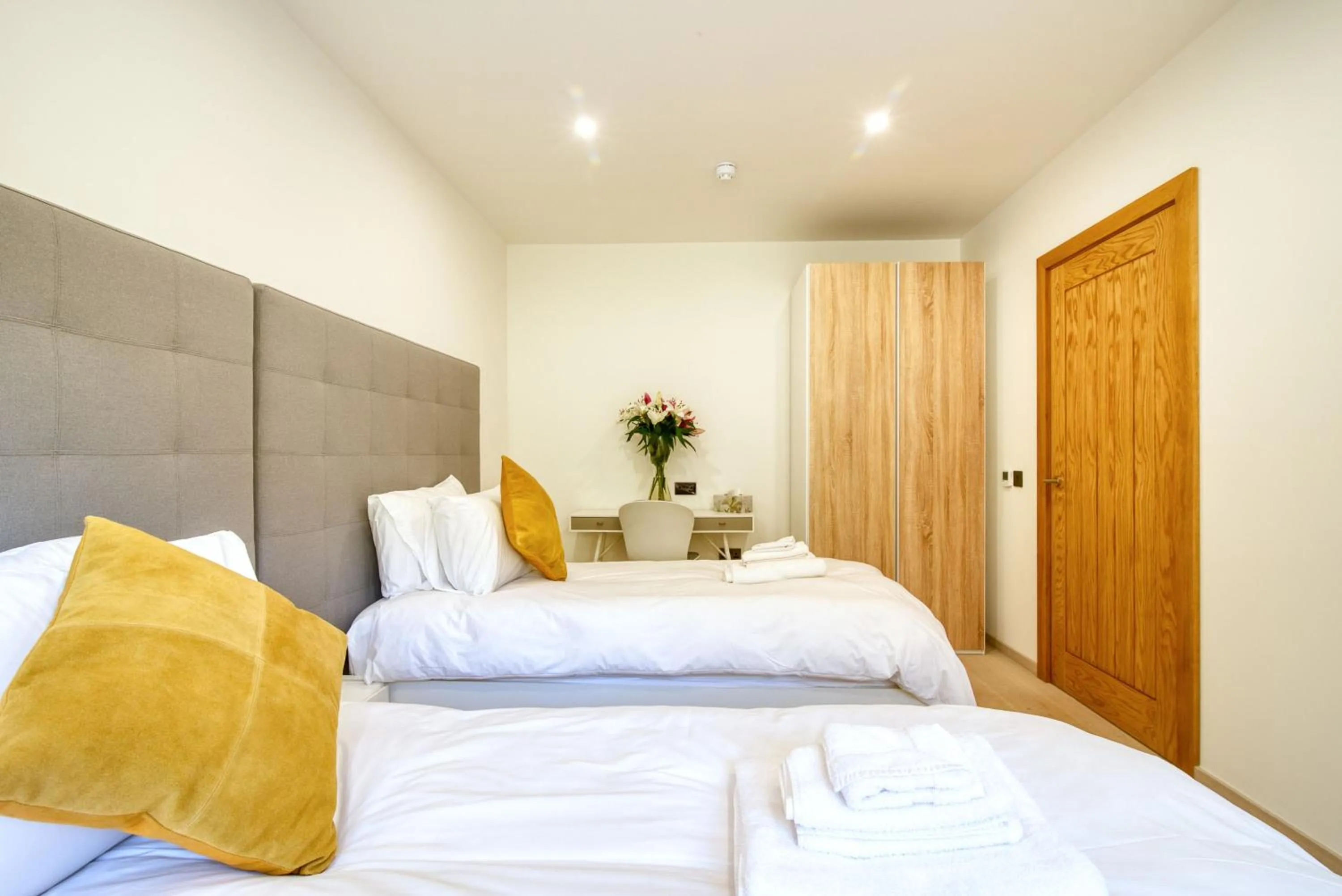 Property building, Bed in Heron Lodge