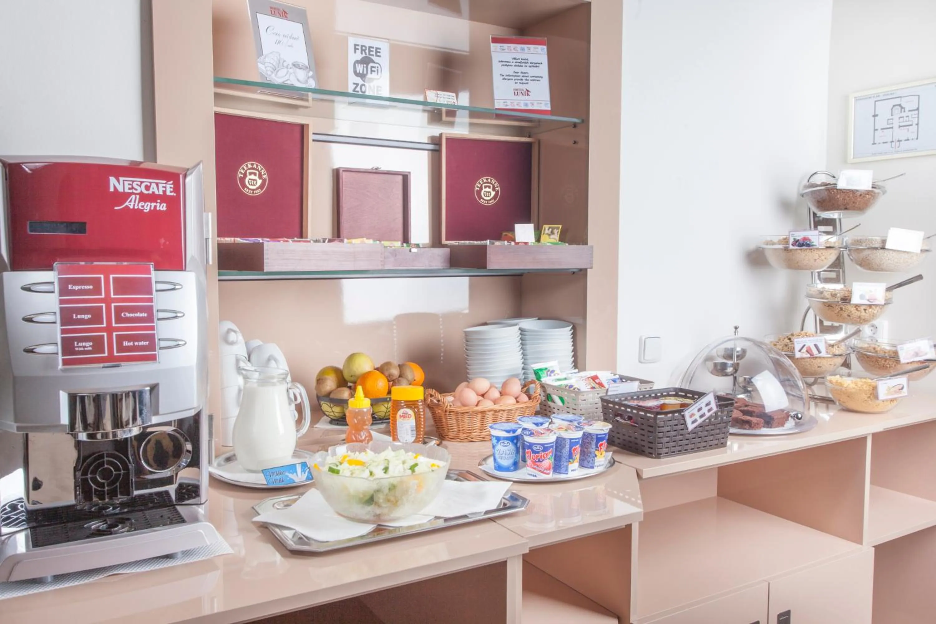 Buffet breakfast in Hotel Lunik