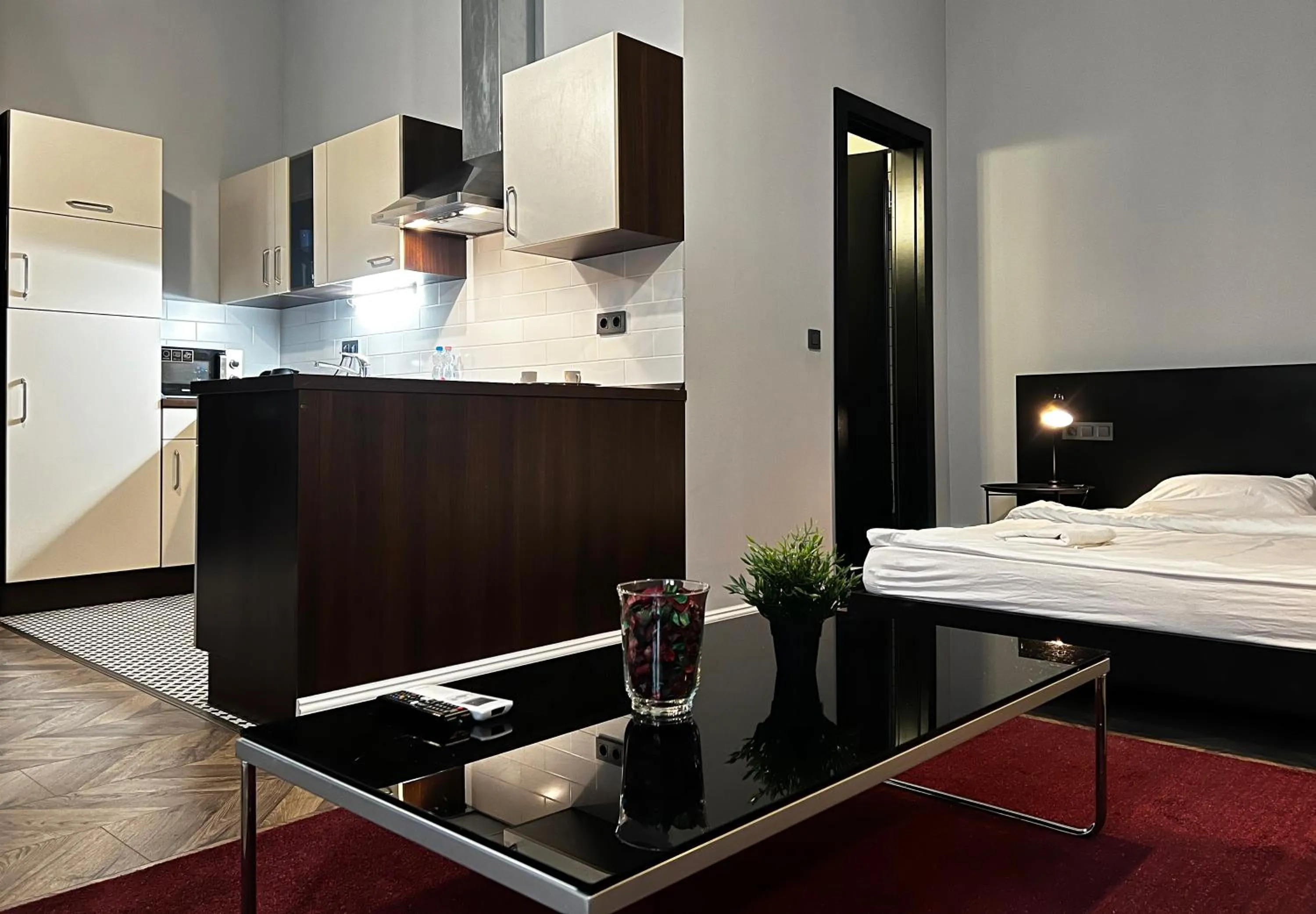 Kitchen or kitchenette, Bed in Rumor Rooms