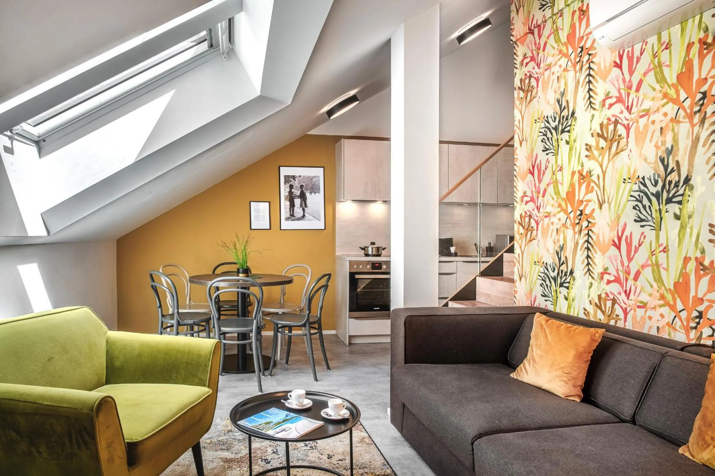 Photo of the whole room in VN48 Suites by Adrez