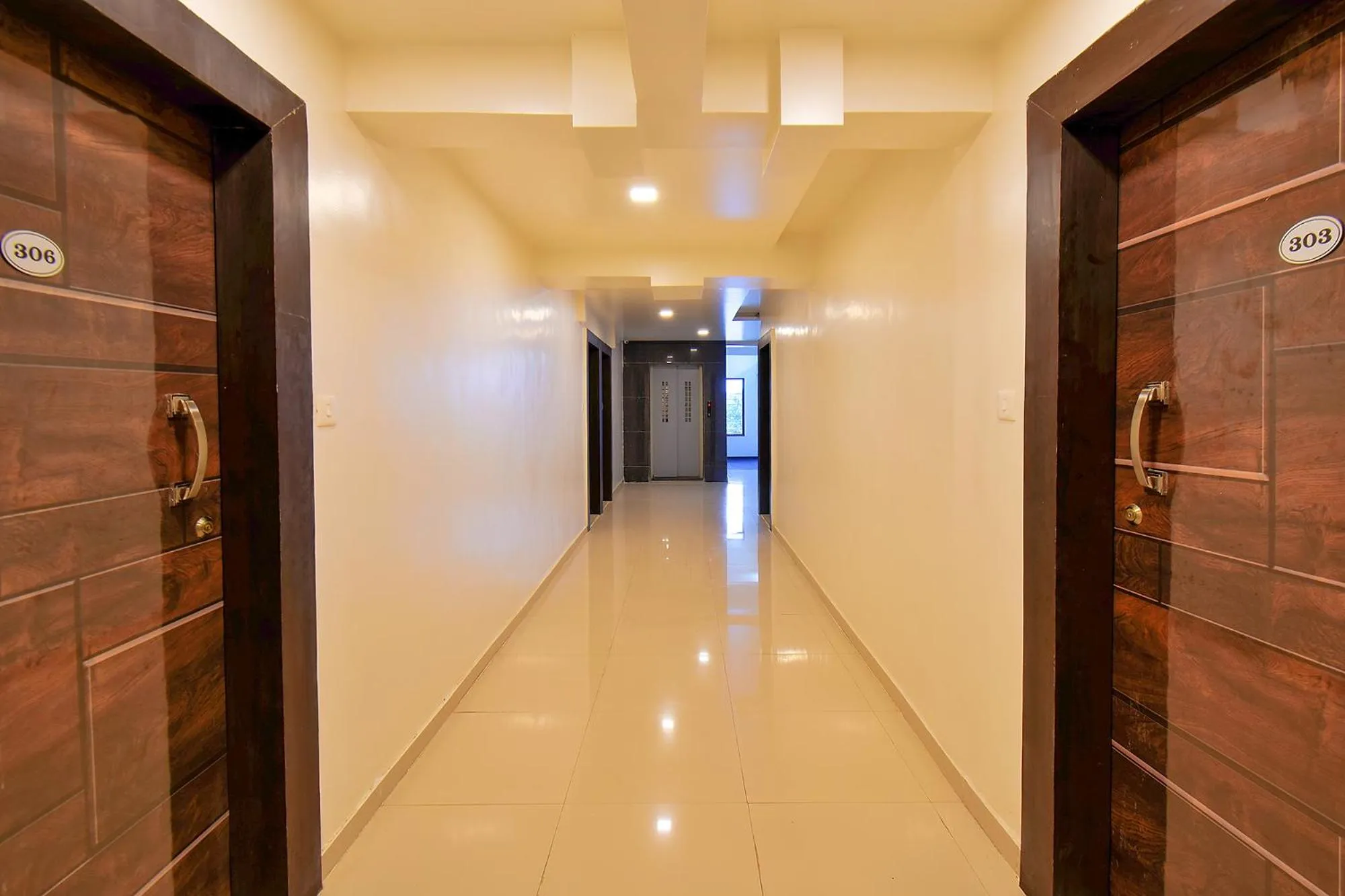 Lobby or reception in FabHotel White House - Nr Sinhagad speciality Hospital
